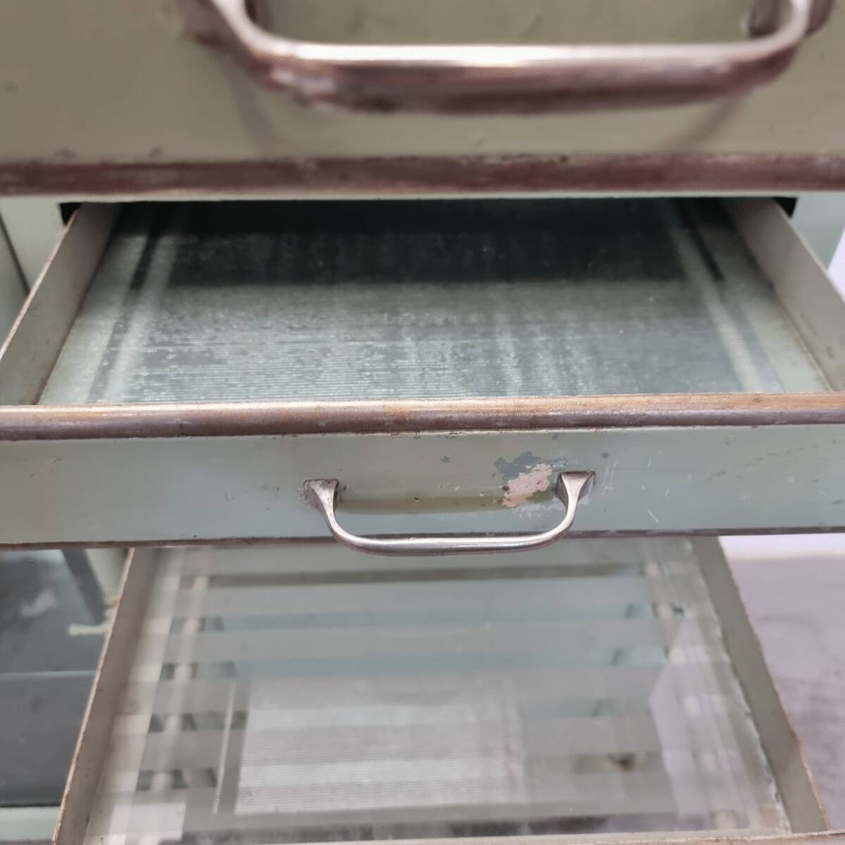 Heavy French Art Deco dentist cabinet, 1920/30s