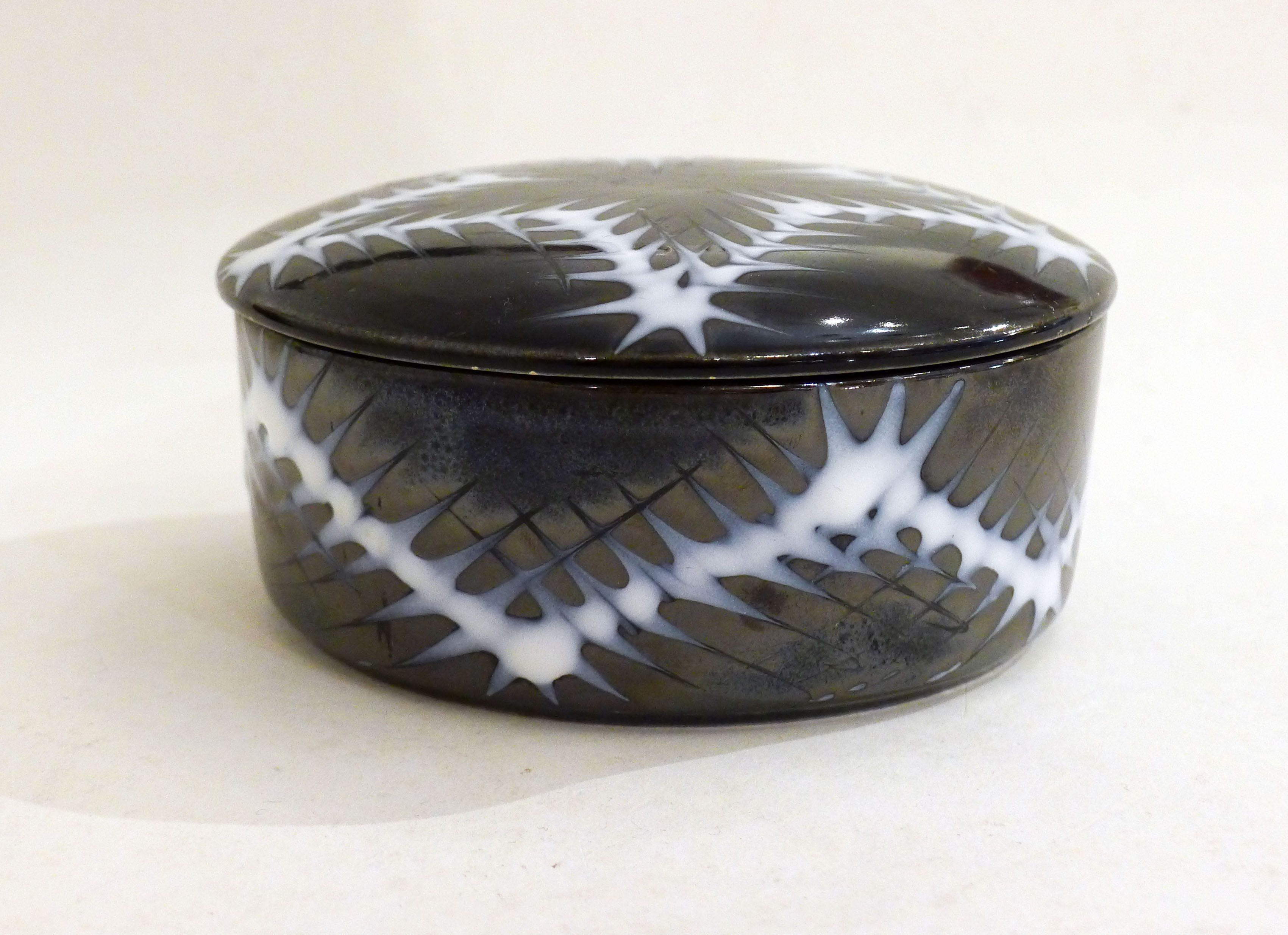 Earthenware star box