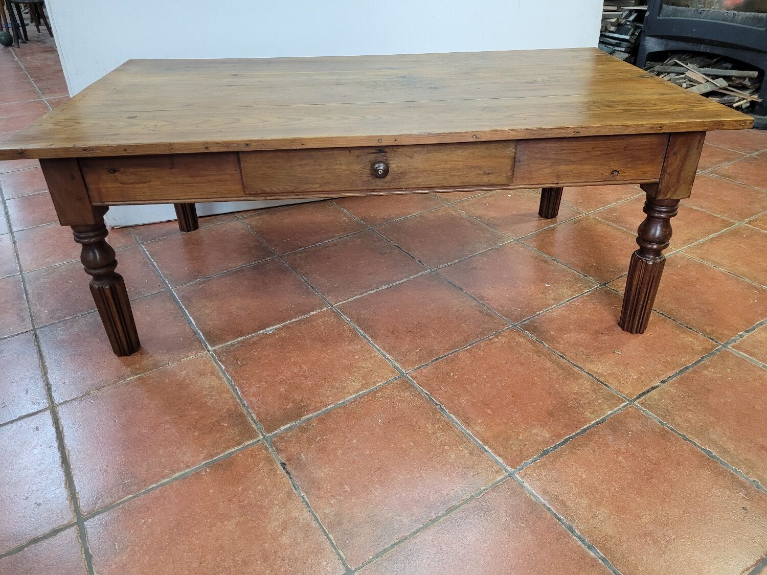 Antique coffee table with 1 drawer, 130×74cms