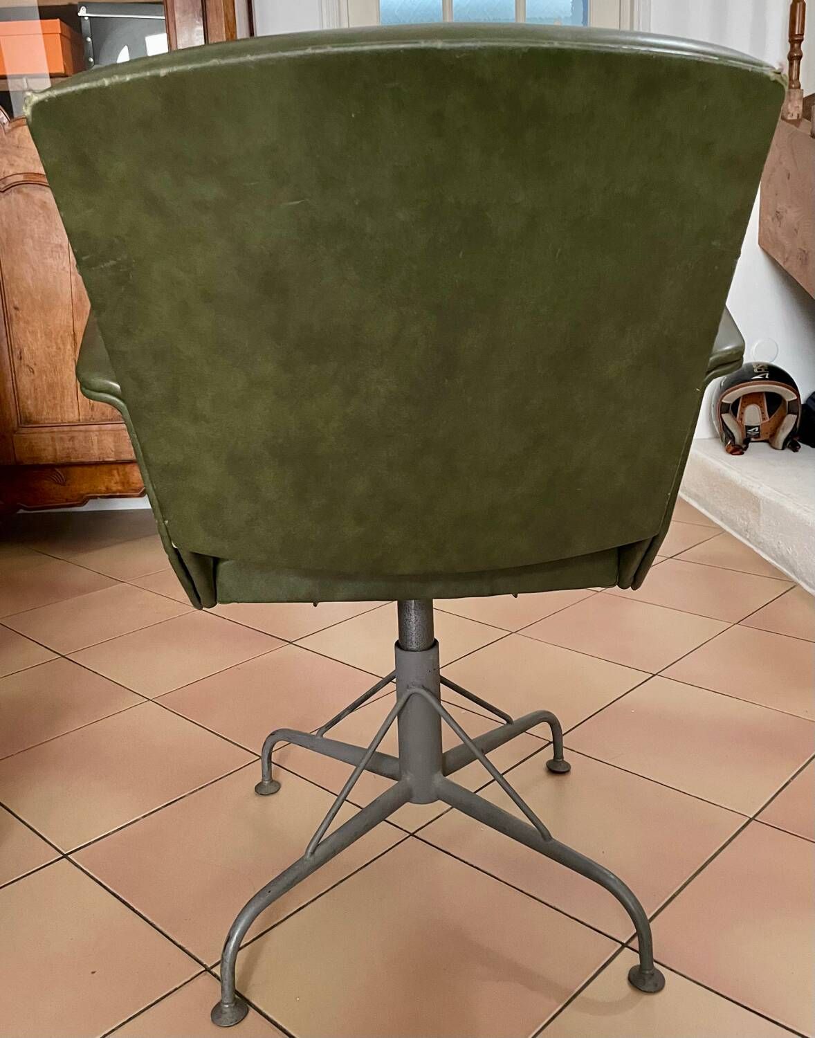 Fauteuil de coiffeur pivotant vintage