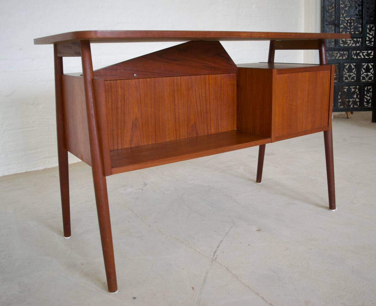 Teak Desk By Gunnar Nielsen For Tibergaard, 1960s.