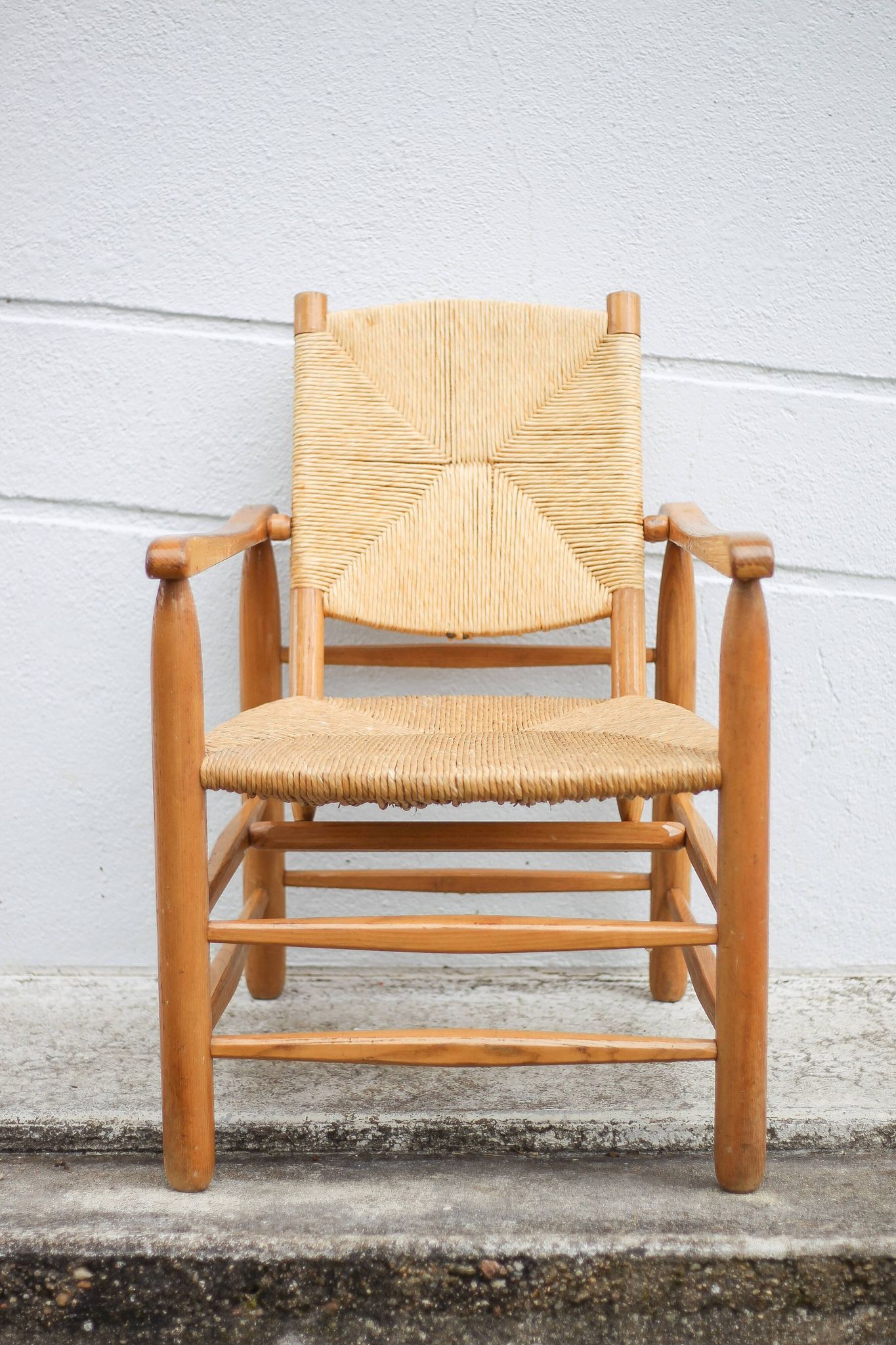 Charlotte Perriand armchair model 21 Chamrousse, French designer armchair