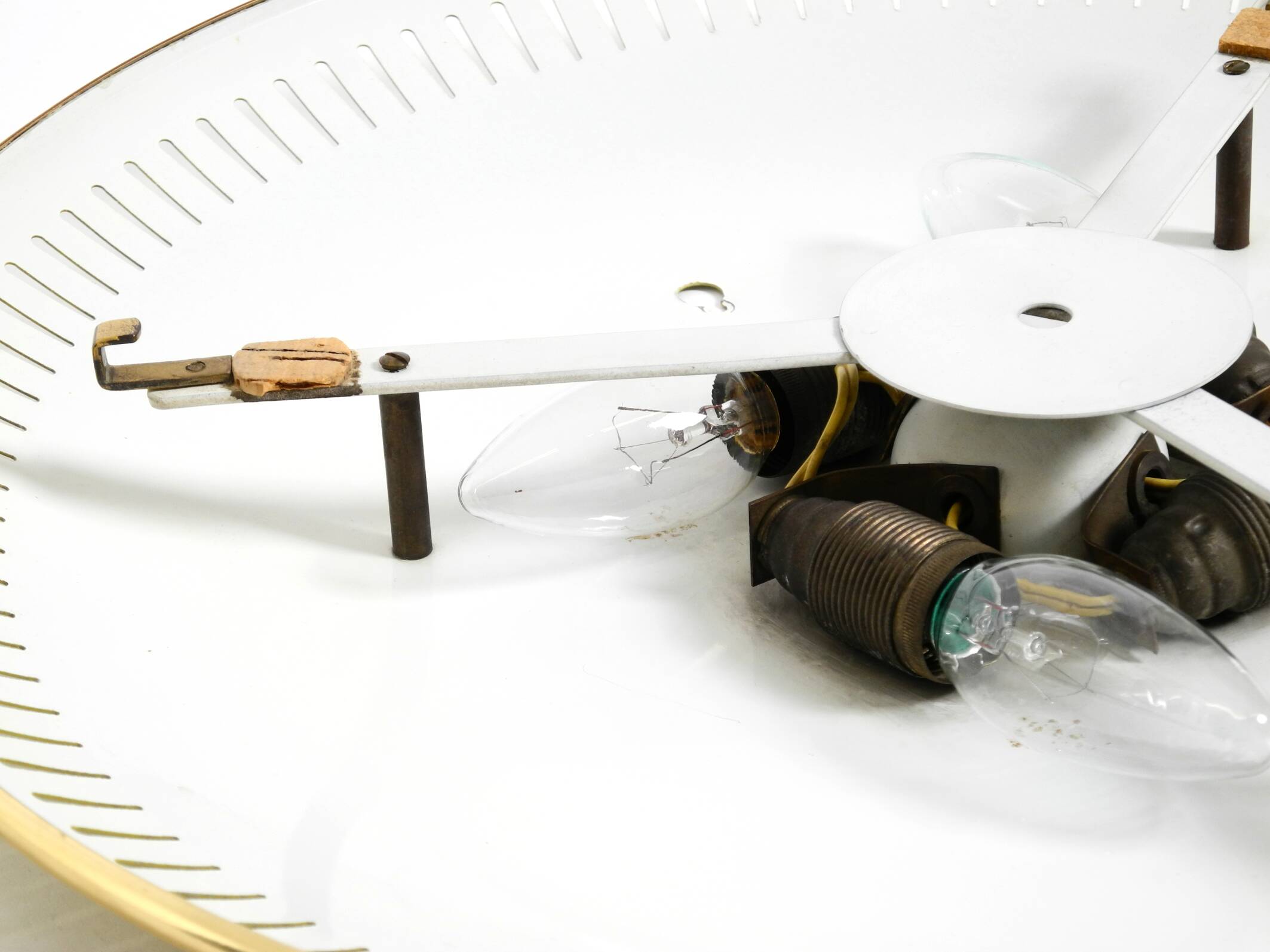 Rare round illuminated mid-century Hillebrand metal mirror from 1966