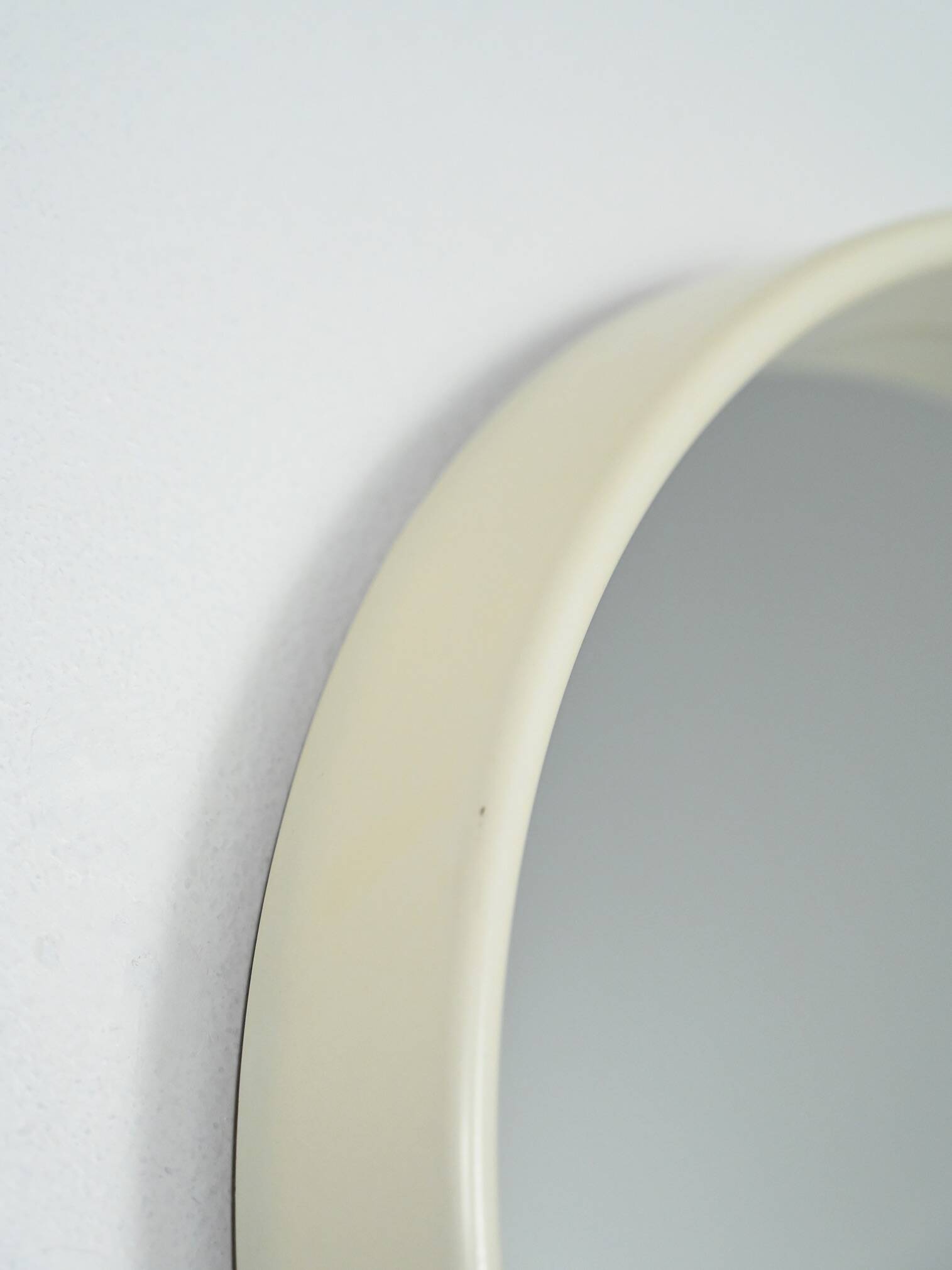 Scandinavian 1960 round mirror