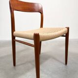 Danish design icon – Set of 6 model 75 chairs by Niels Otto Moller