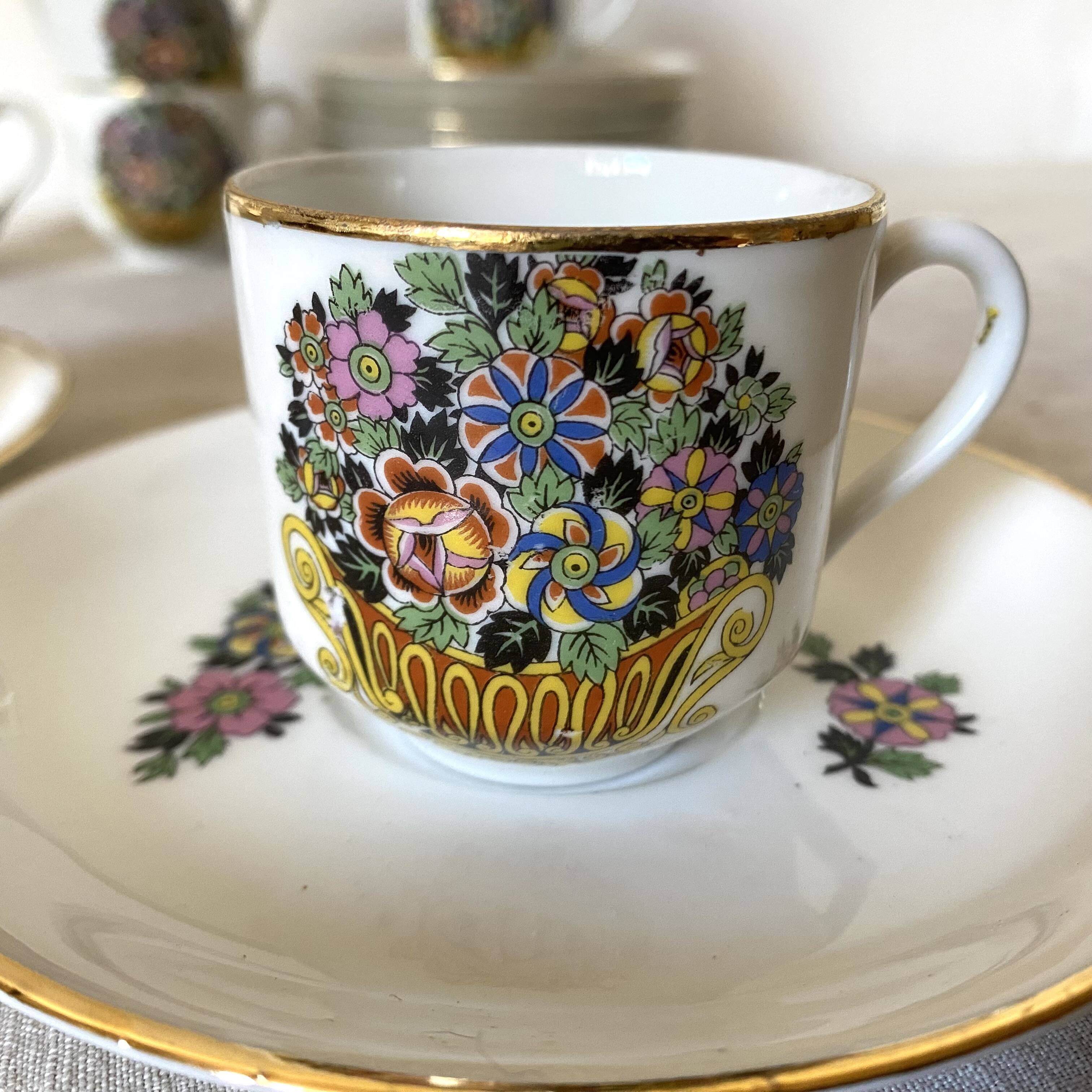 Floral coffee cups in Limoges porcelain