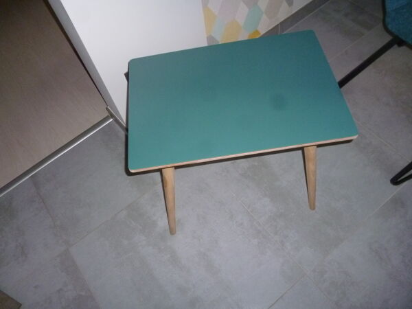 Table d'appoint année 70