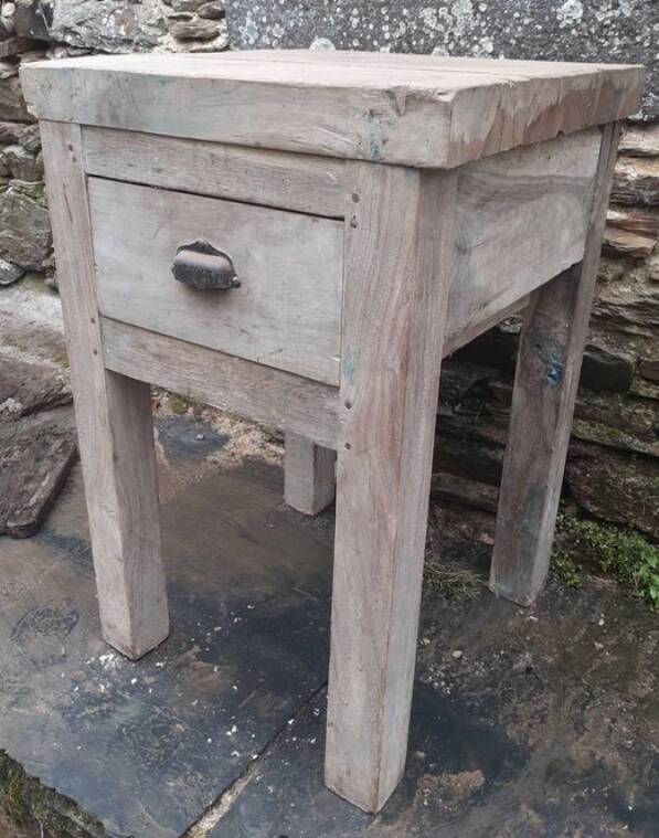 Meuble de métier billot bout de canapé