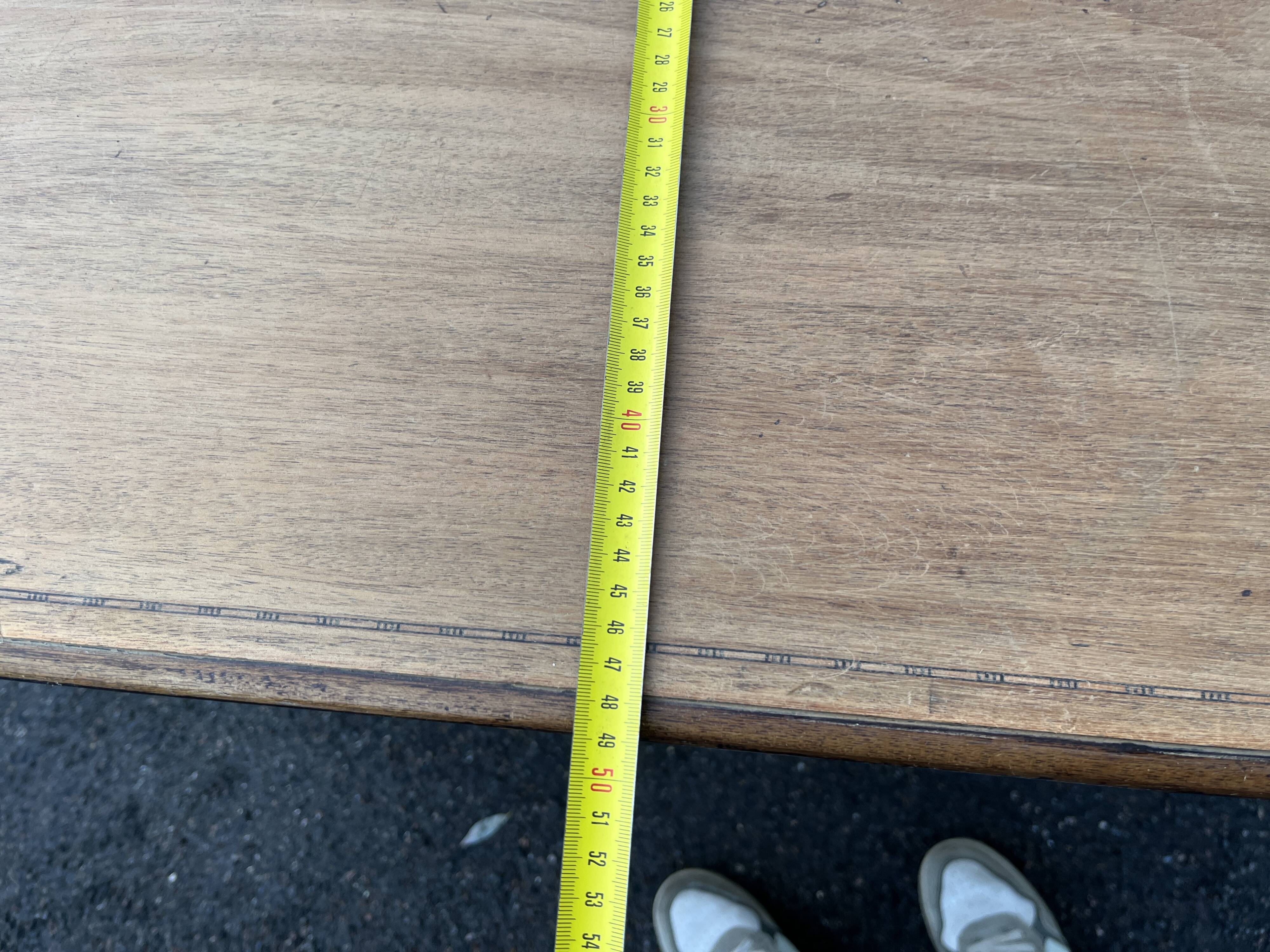 Commode Marqueterie de style Louis XVI à quatre tiroirs