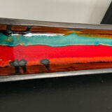 Empty vintage pocket in glazed ceramic