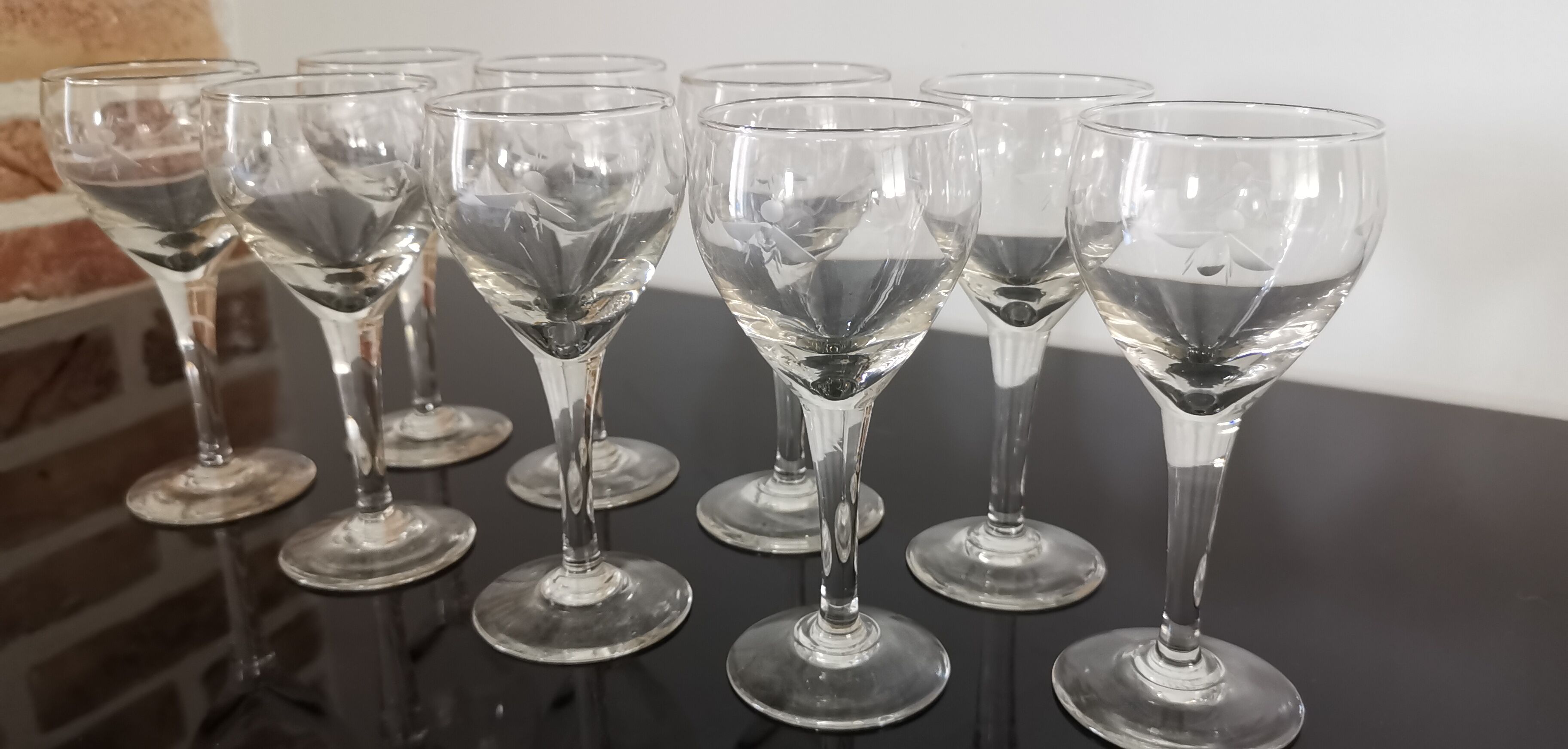 set of 9 glasses of white wine / port "balloon" with crystal foot 40s-50s