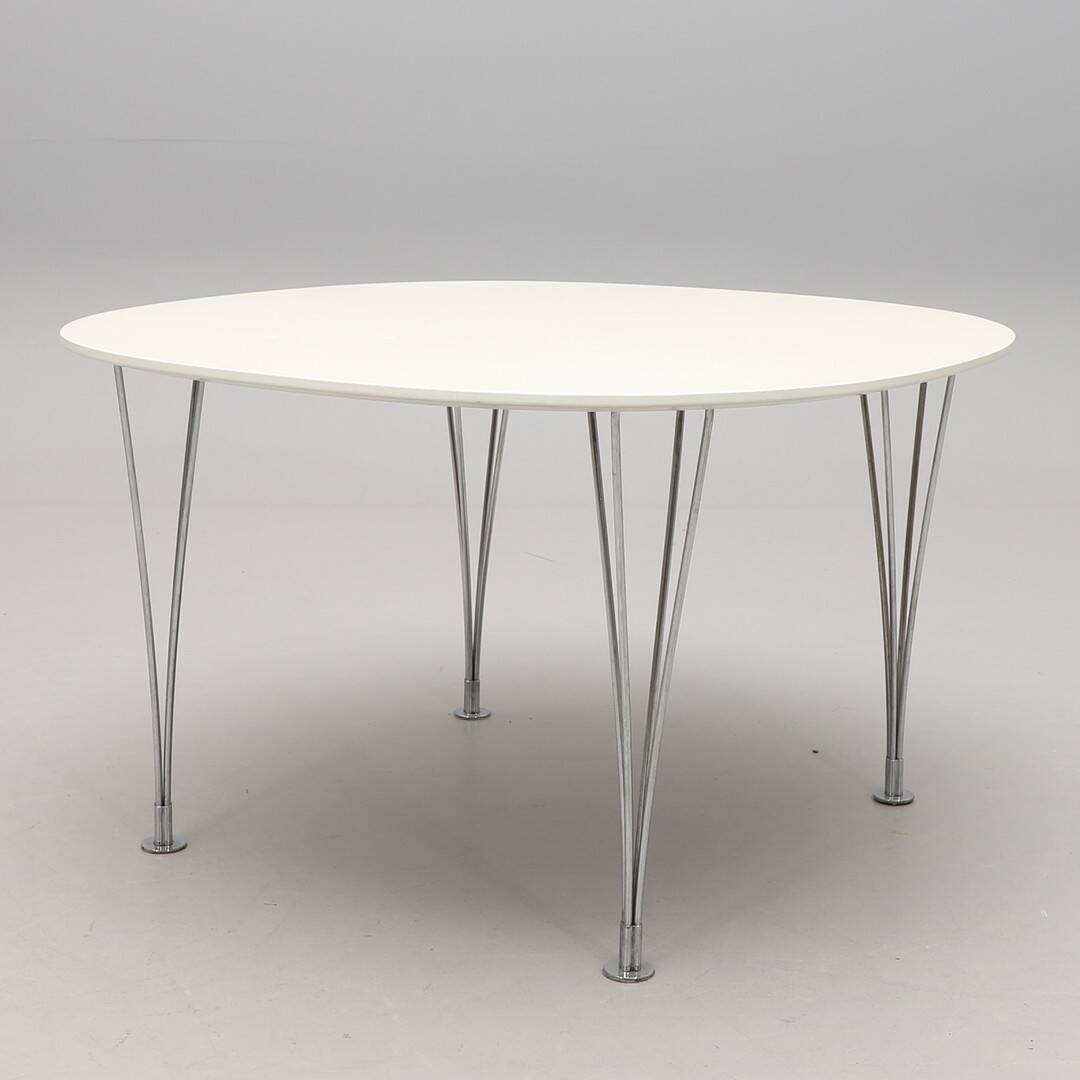 table supercircle de Piet Hein et Bruno Mathsson