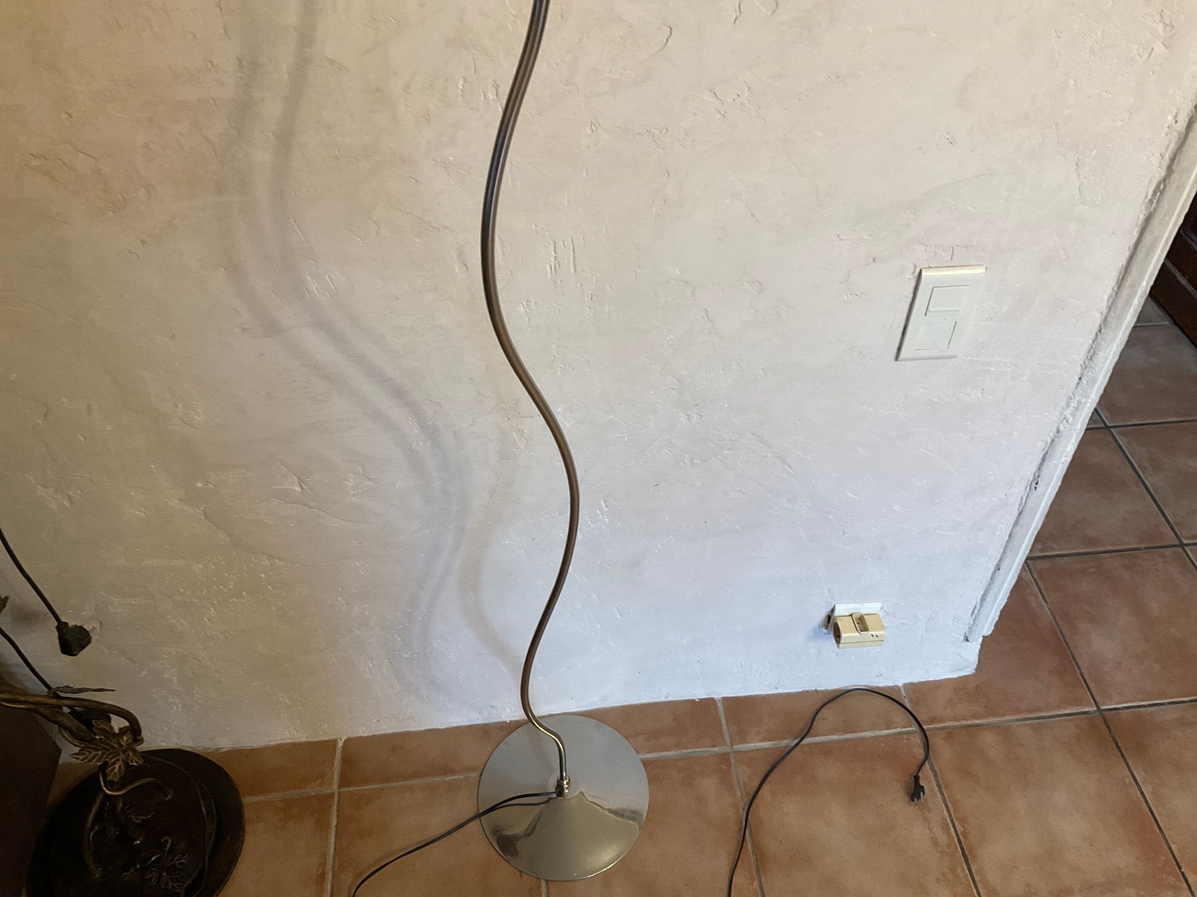 Vintage floor lamp in chrome metal and brass design swiss lumess