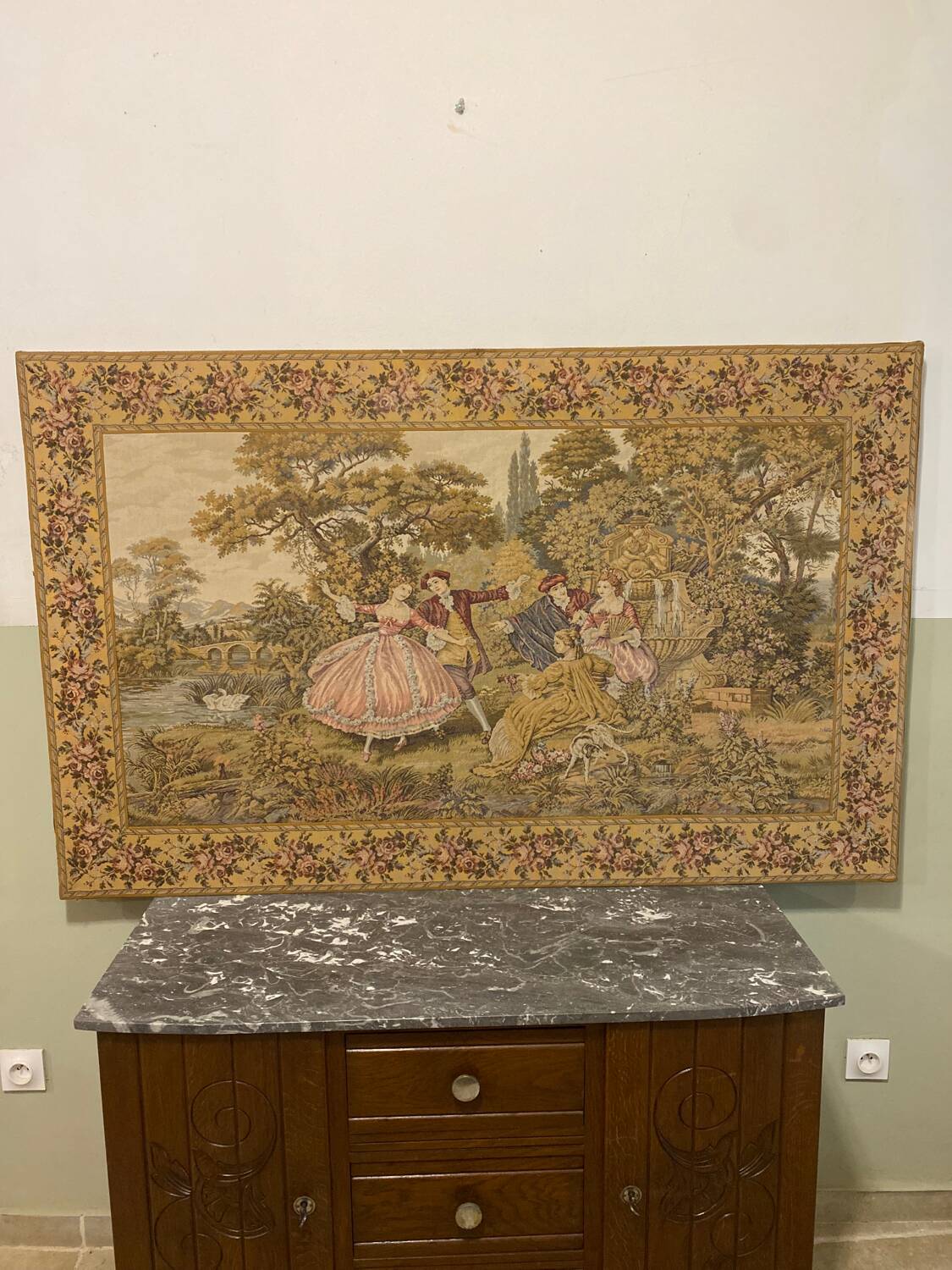 Romantic wall tapestry