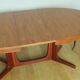 Table ovale en orme style scandinave pied central avec rallonges