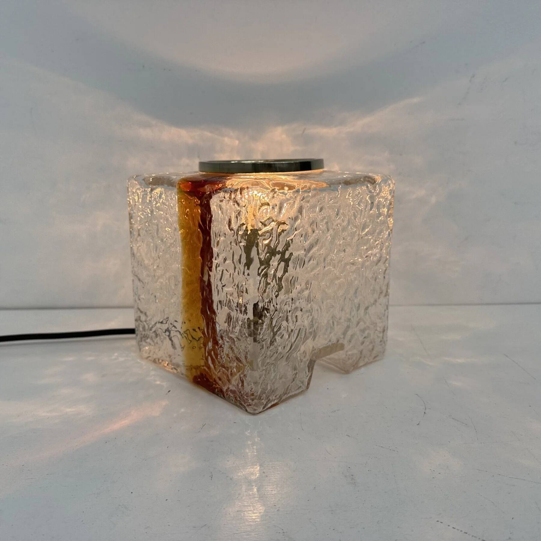 Murano glass table lamp by Toni Zuccheri for Mazzega, 1970s