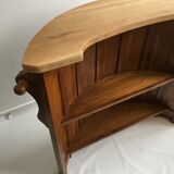 Bar-counter half-moon