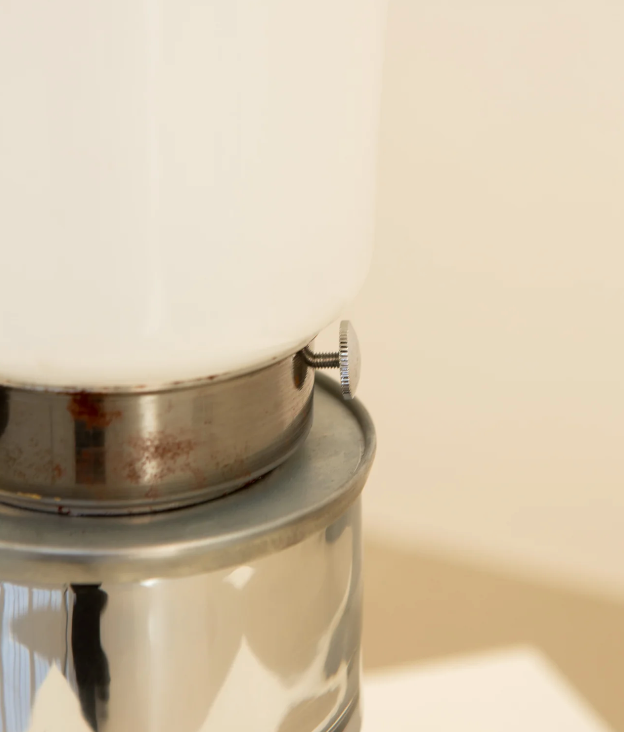 Italian lamp in metal & opaque glass 70's