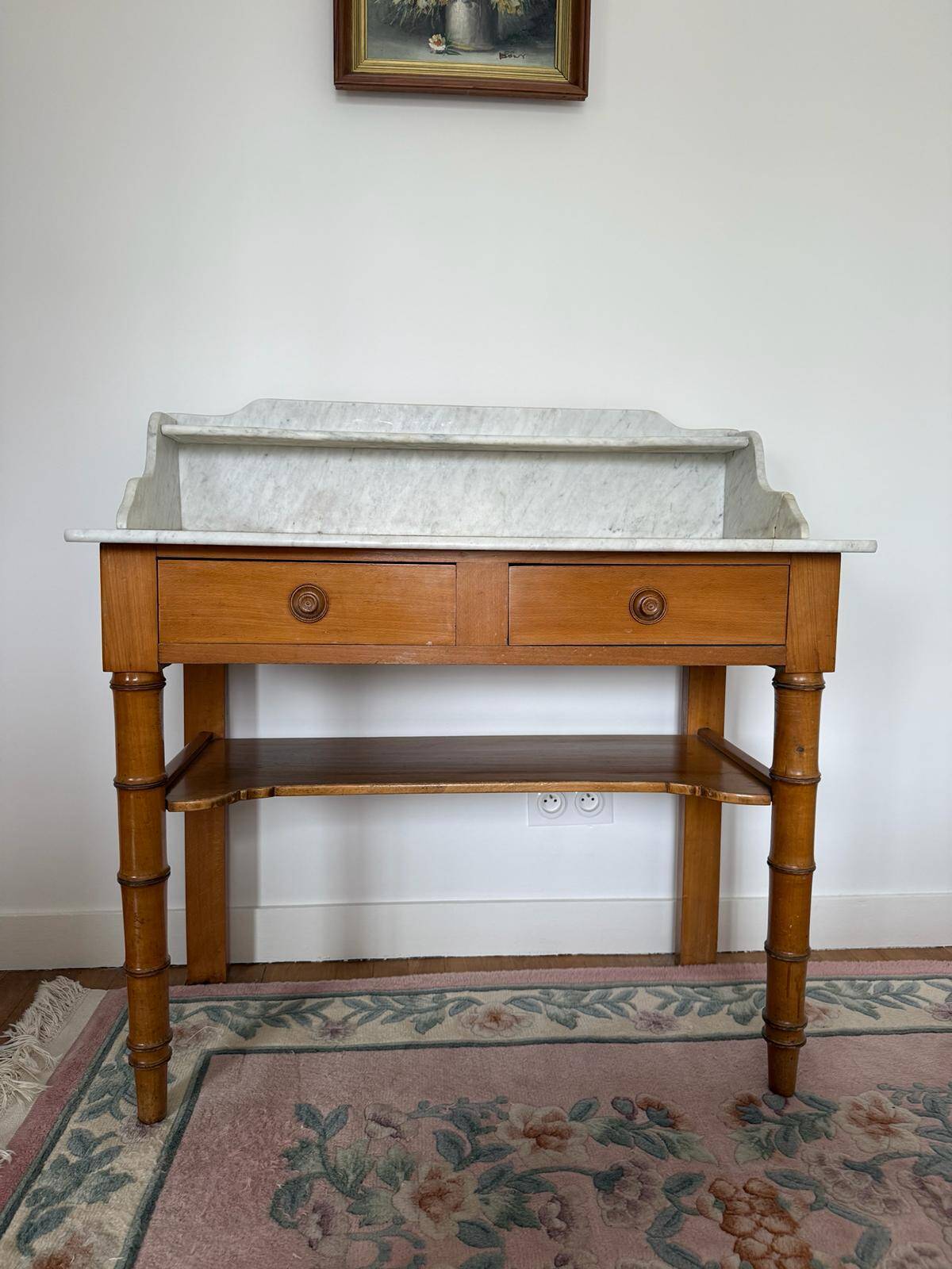 Dressing table in wood and marble