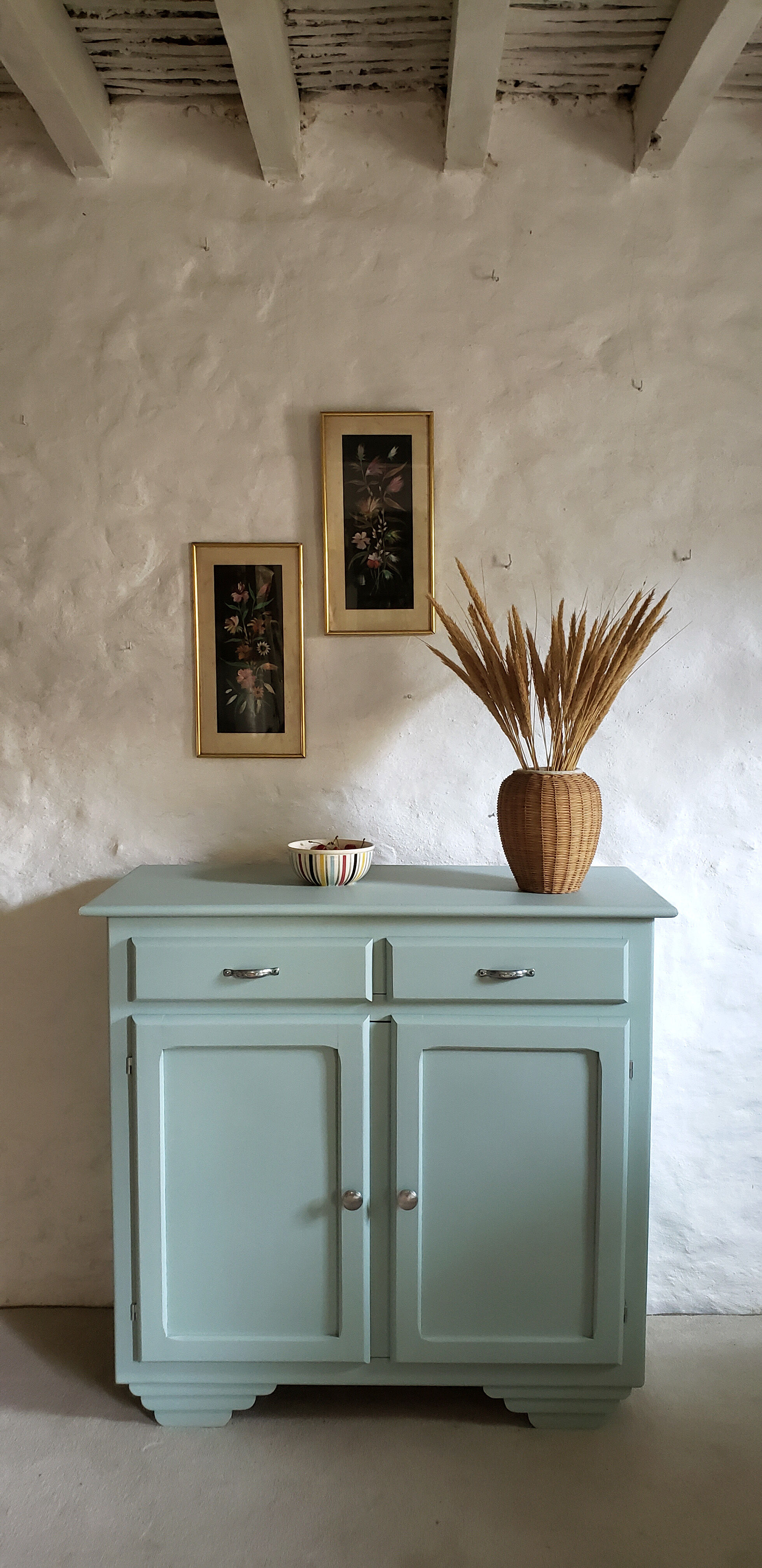 Green art-deco buffet