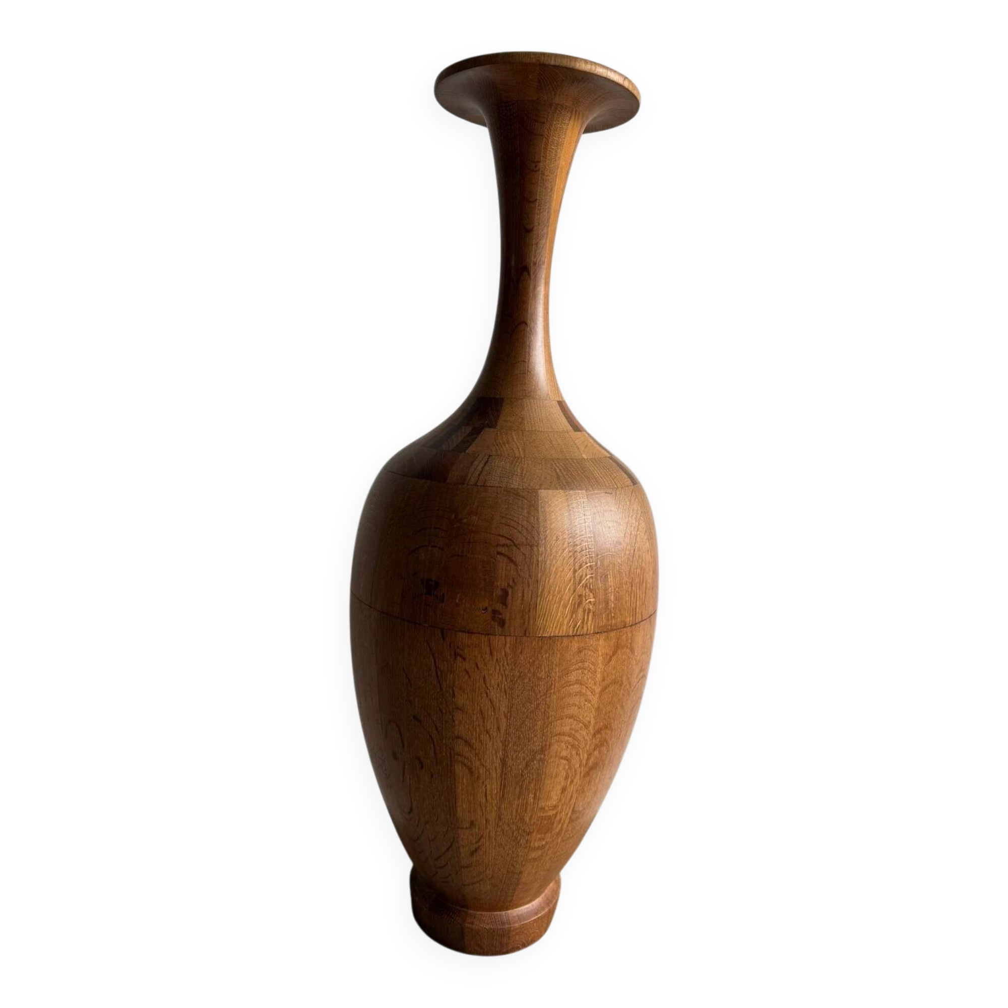 Vase sculptural en bois