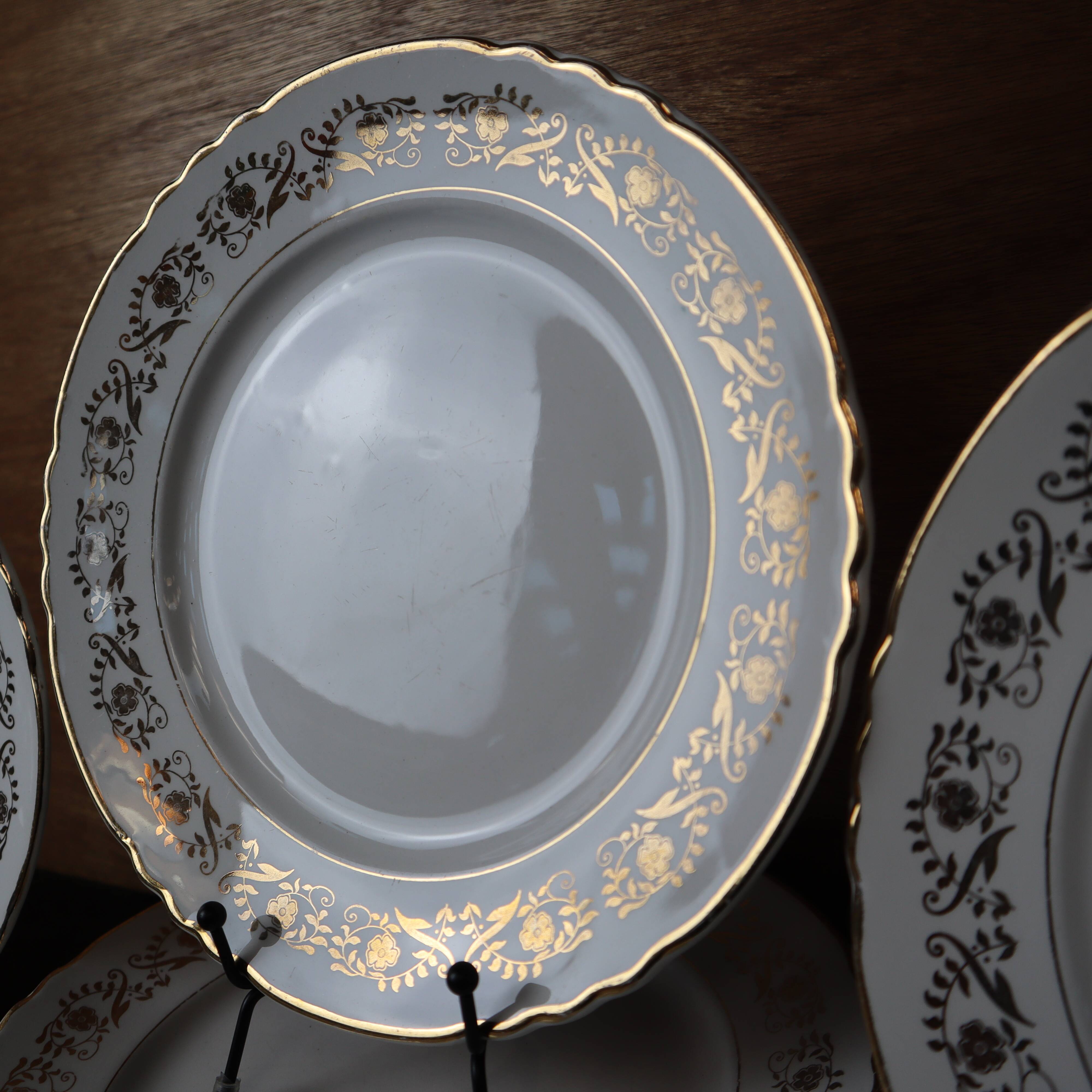 10 old flat earthenware plates Moulin des loups model Flandre