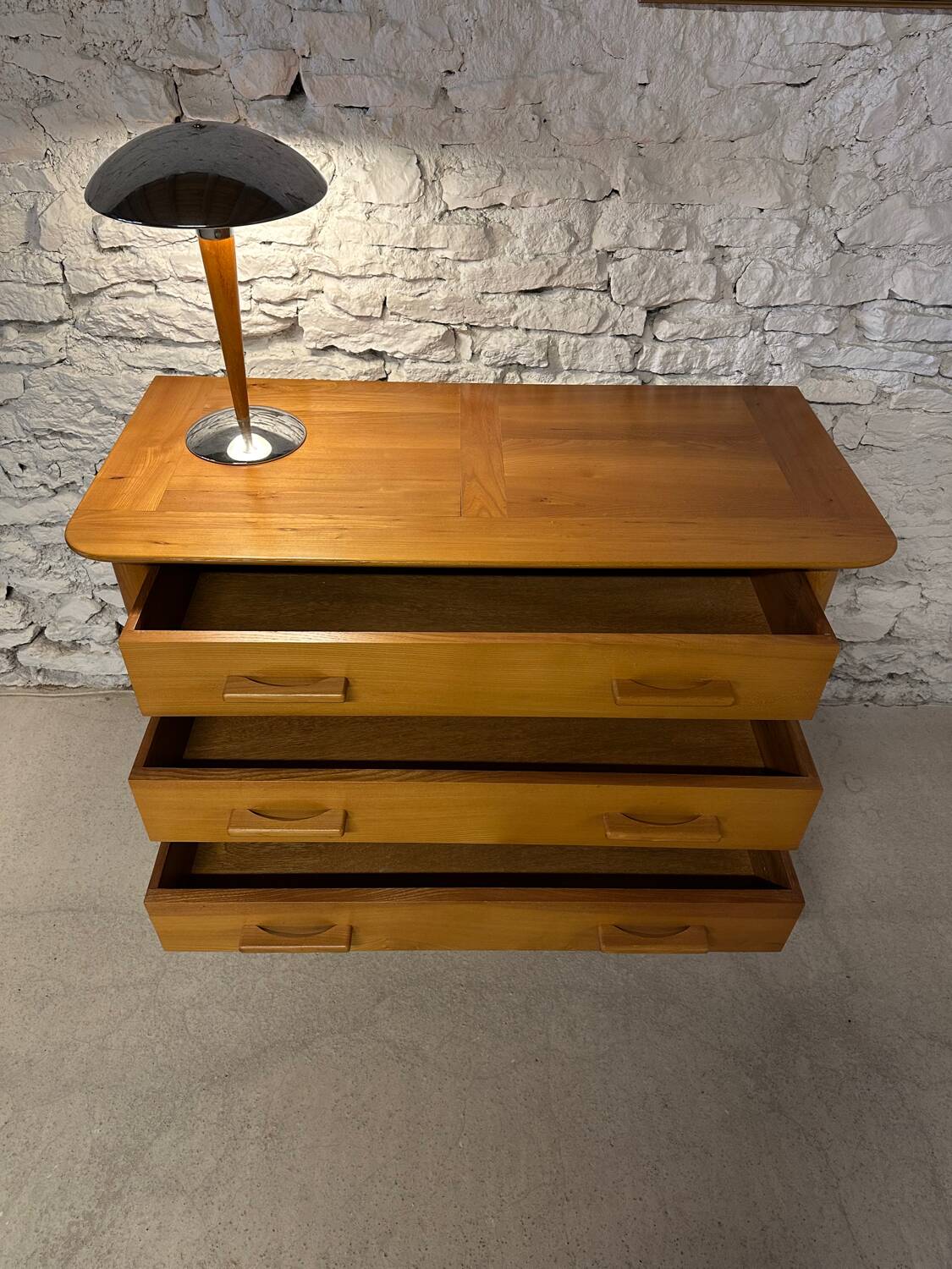 Vintage Regain House Chest of Drawers