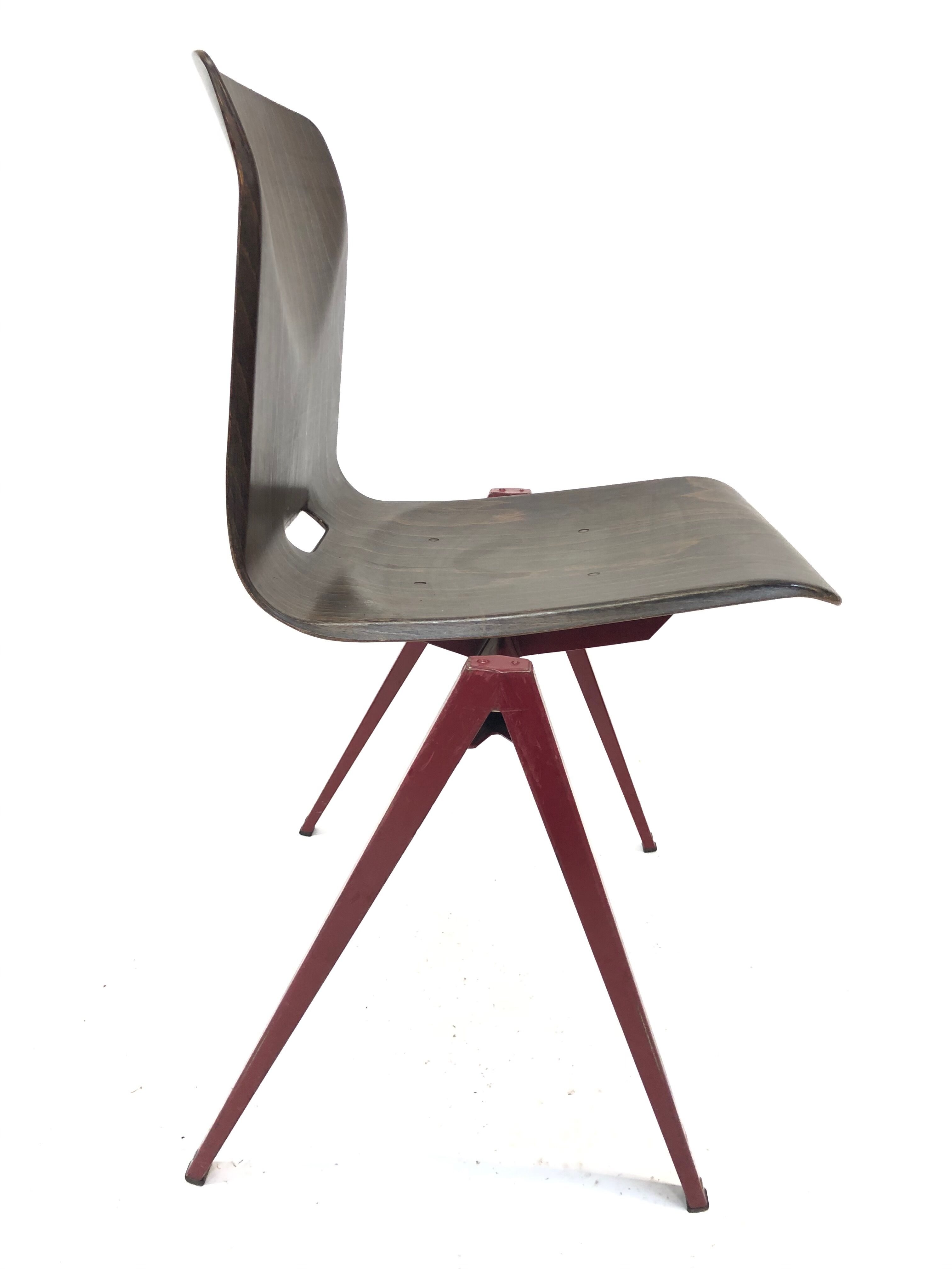 Chaise d'école empilable Pagholz Galvanitas S22