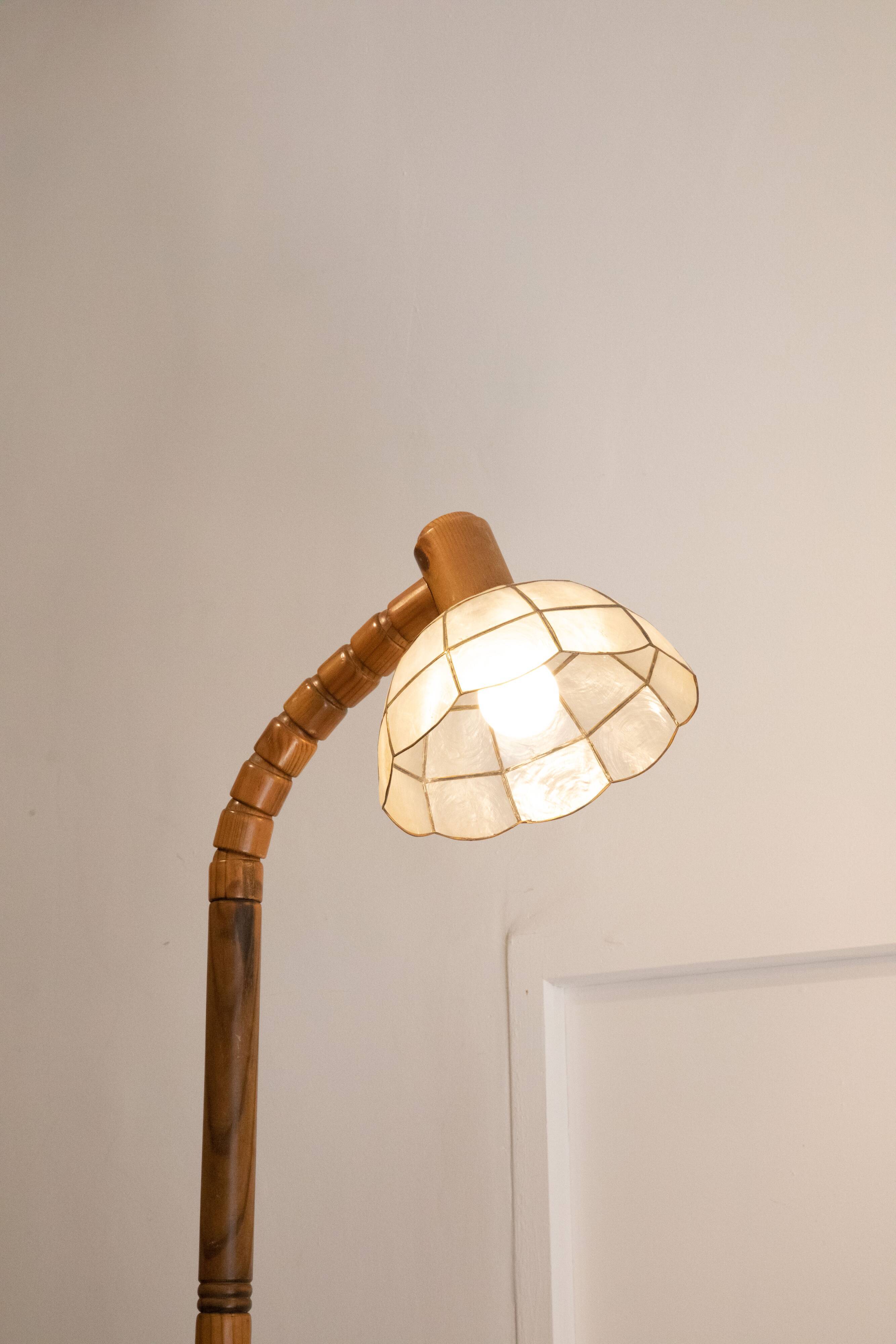 Wood floor lamp lampshade mother-of-pearl