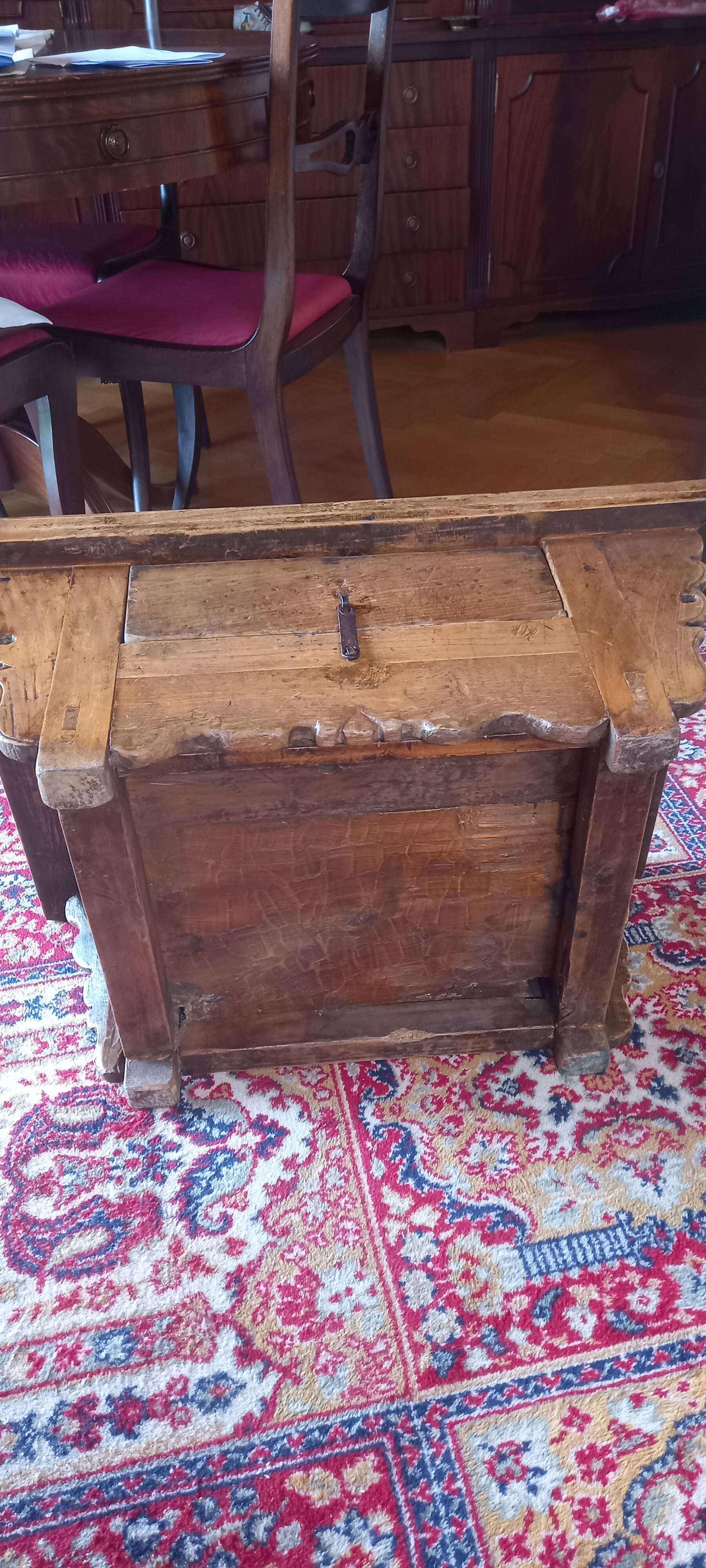 19th-century Chinese Kang coffee table in elm.