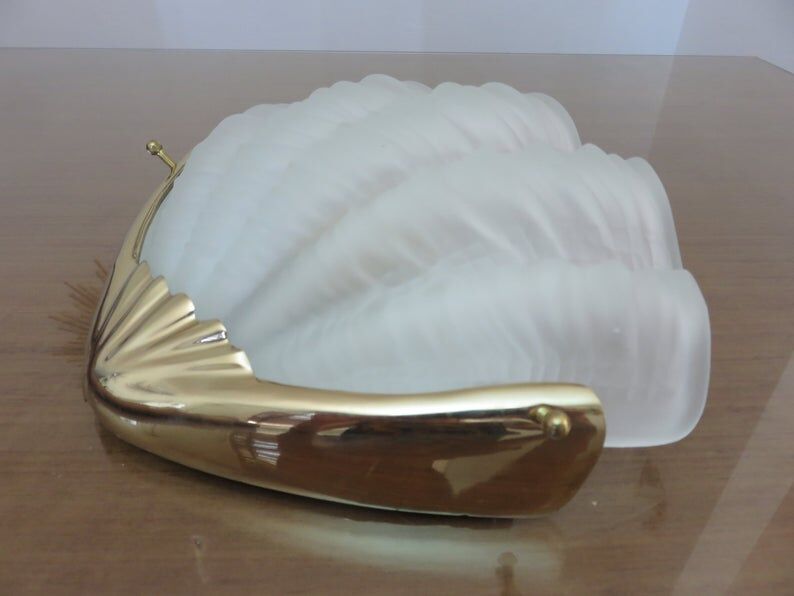 Wall lamp " shell " Art Deco brass and frosted glass 70s