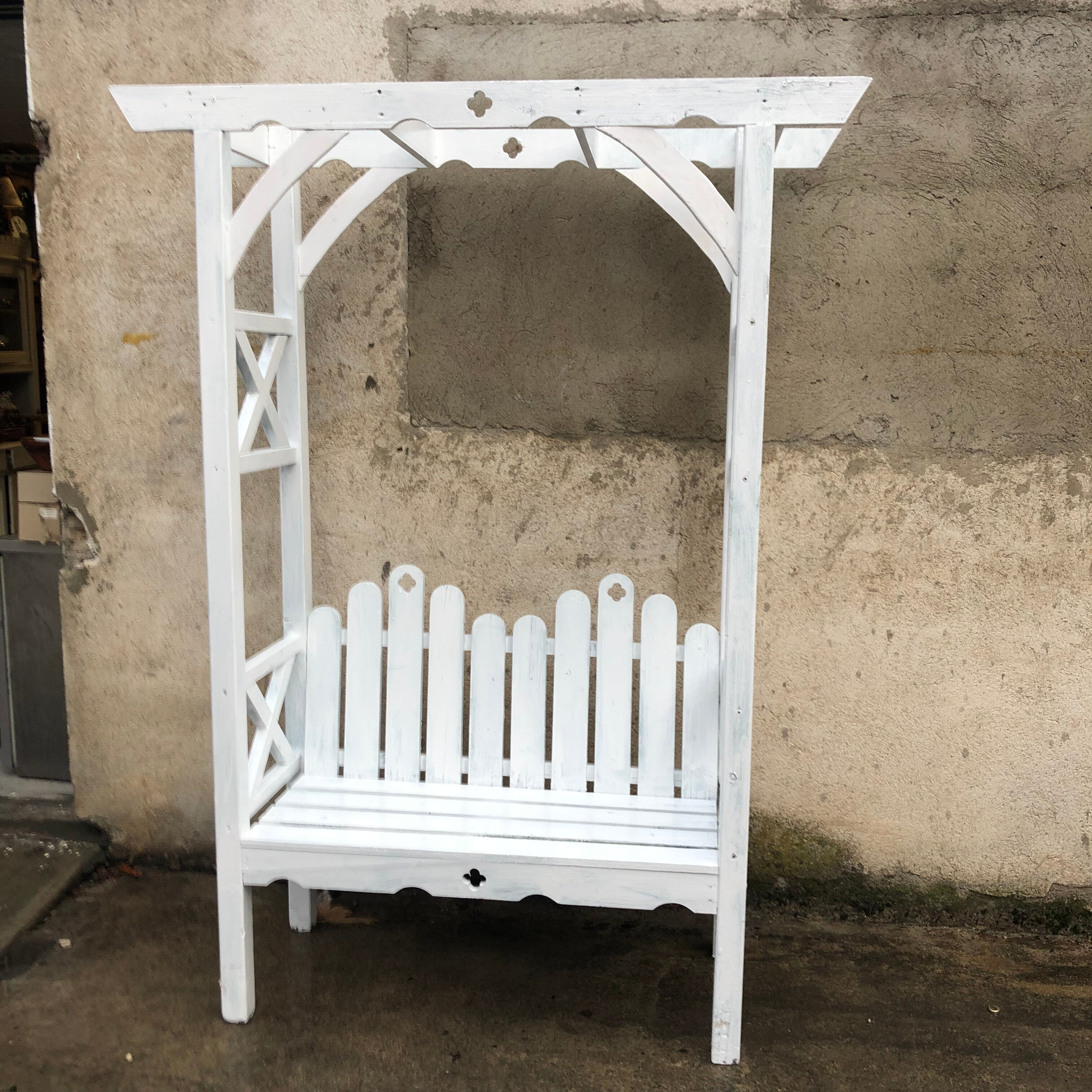 Pergola bench
