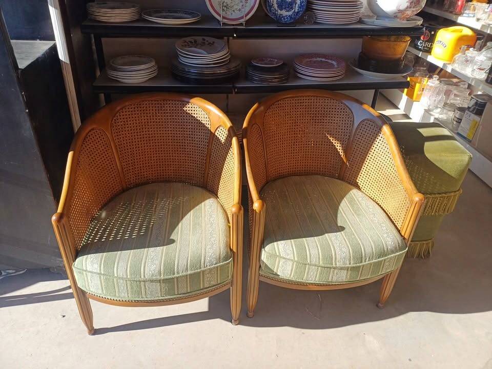 Paire de fauteuils tonneaux