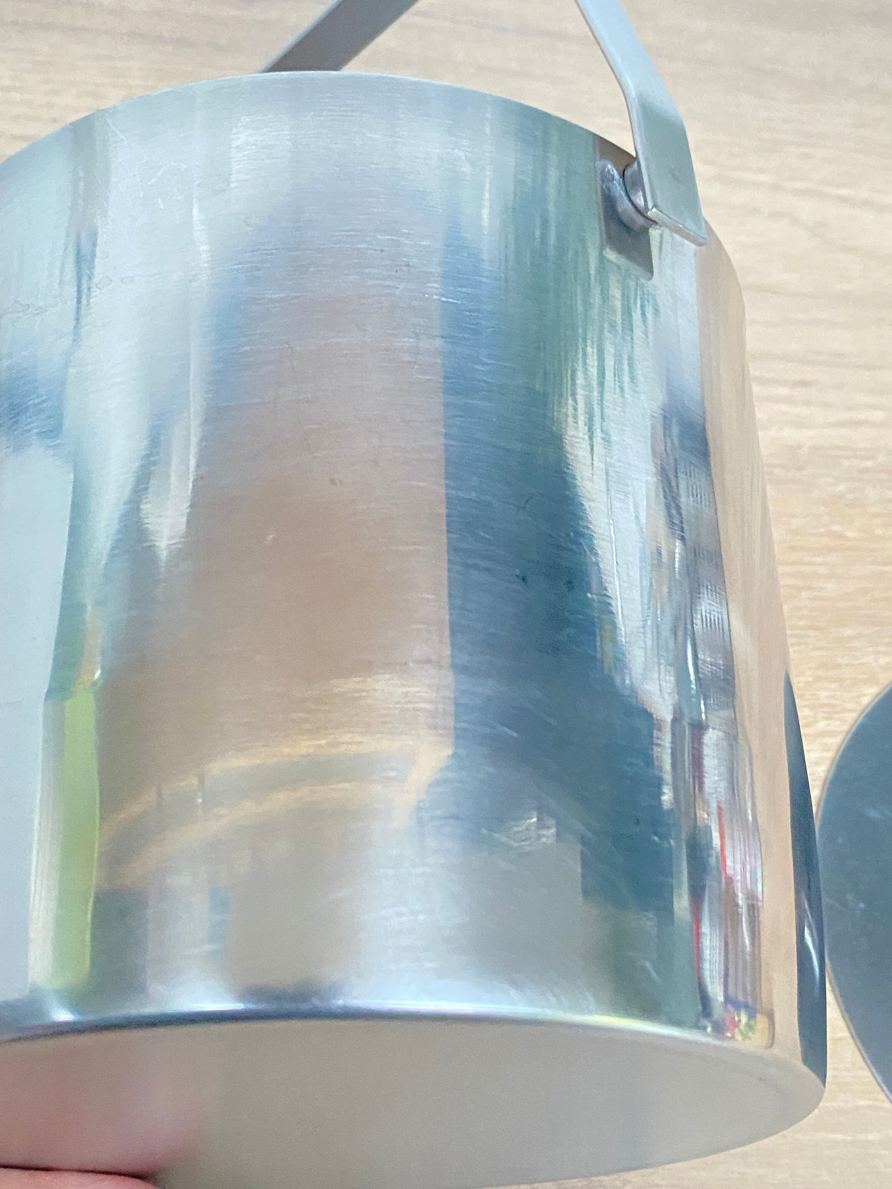 Stainless steel ice bucket