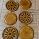 6 small plates Longchamp Squirrel and brown palmettes