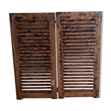 Ancient shutters of the 60s in pine