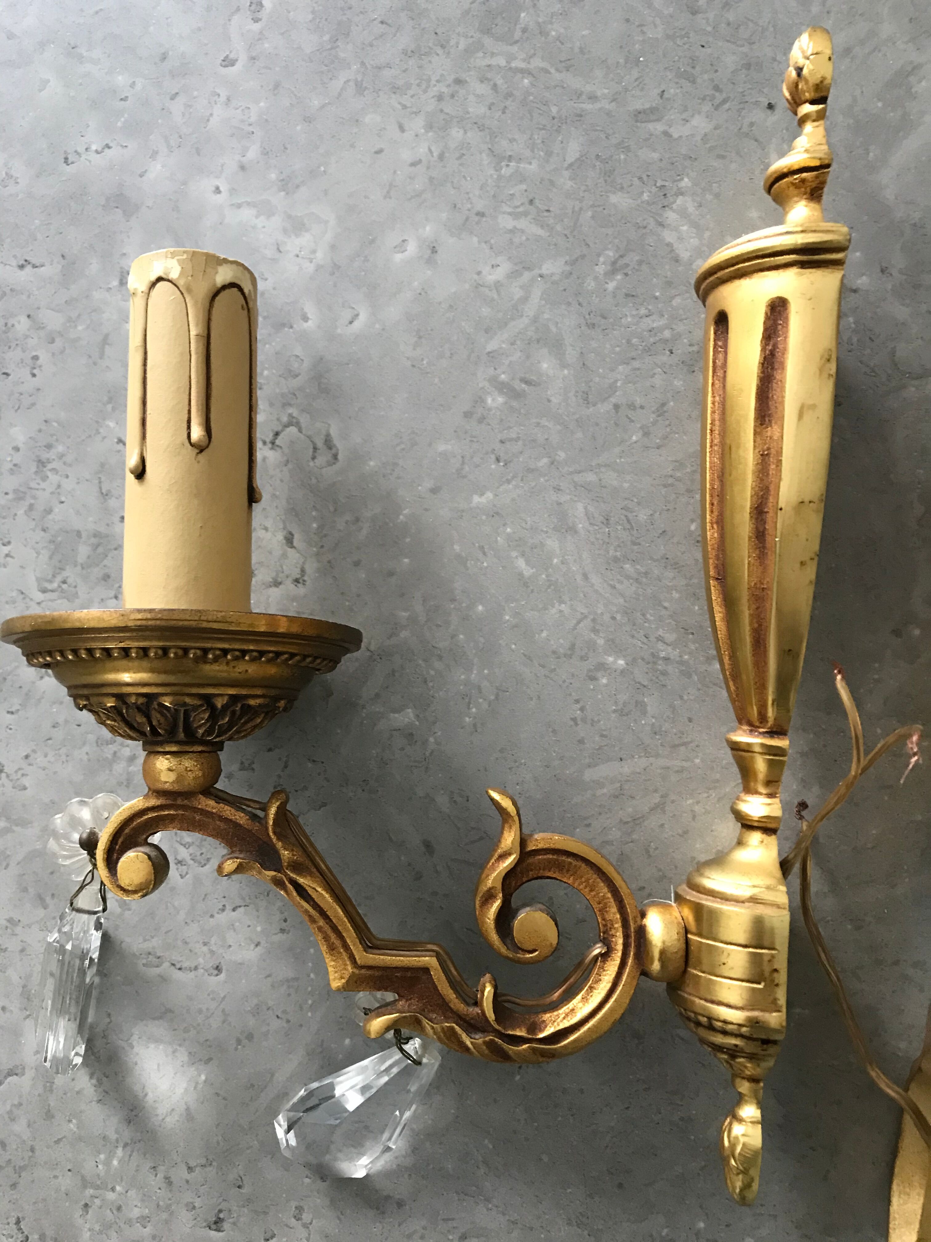 Paire d'applique Louis XVI bronze avec pampilles