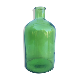 Vase green