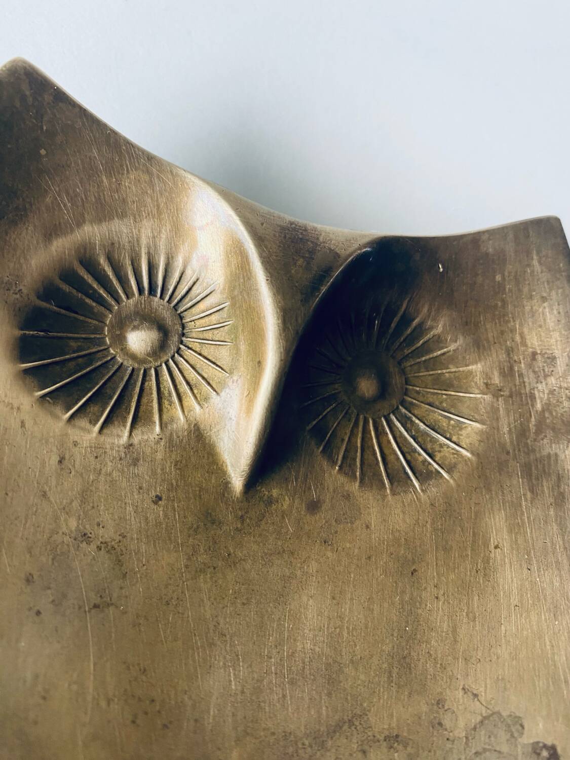 Bronze owl pocket tray