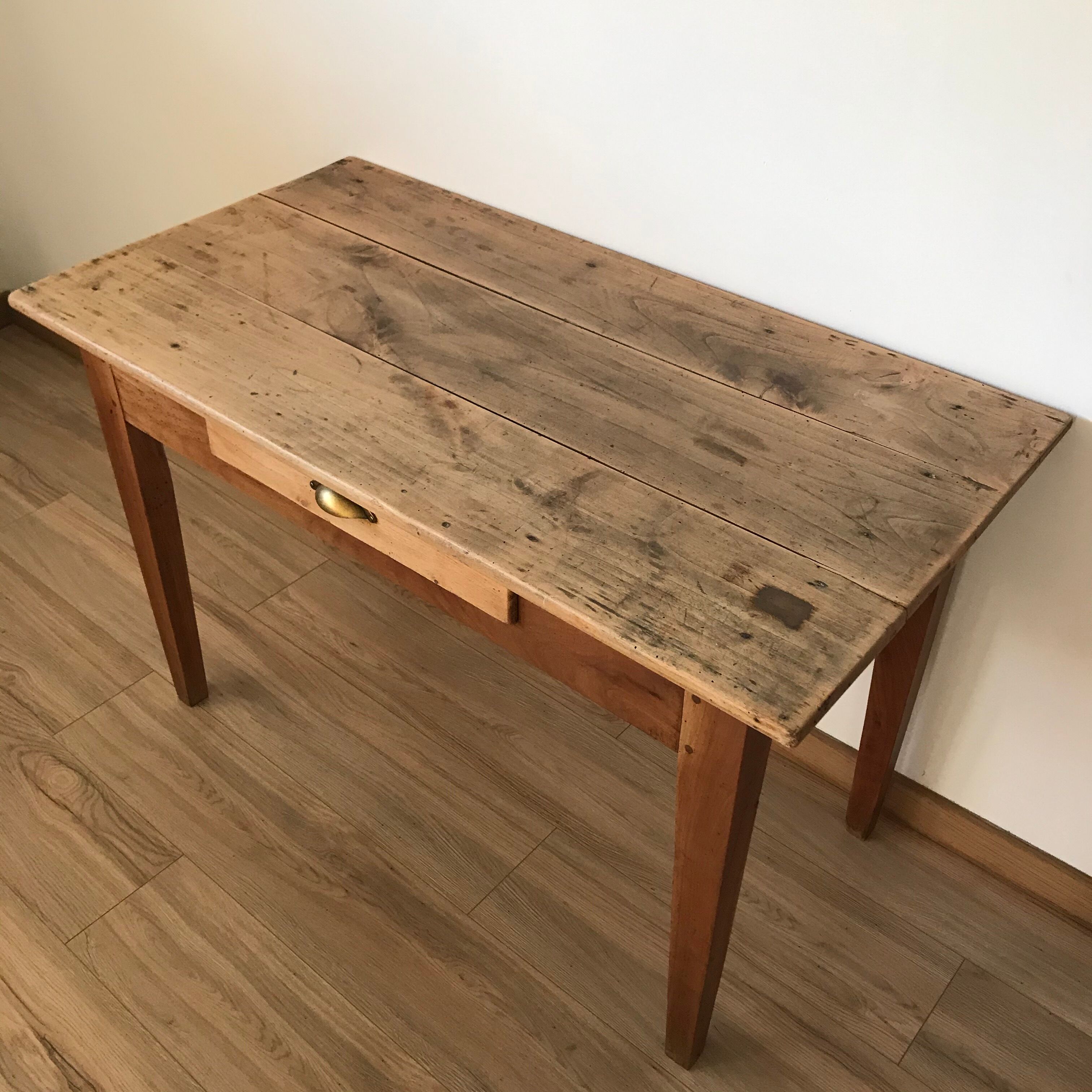 Farmhouse table