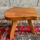 Tabouret art brutaliste 1970 en bois pied tripode forme libre
