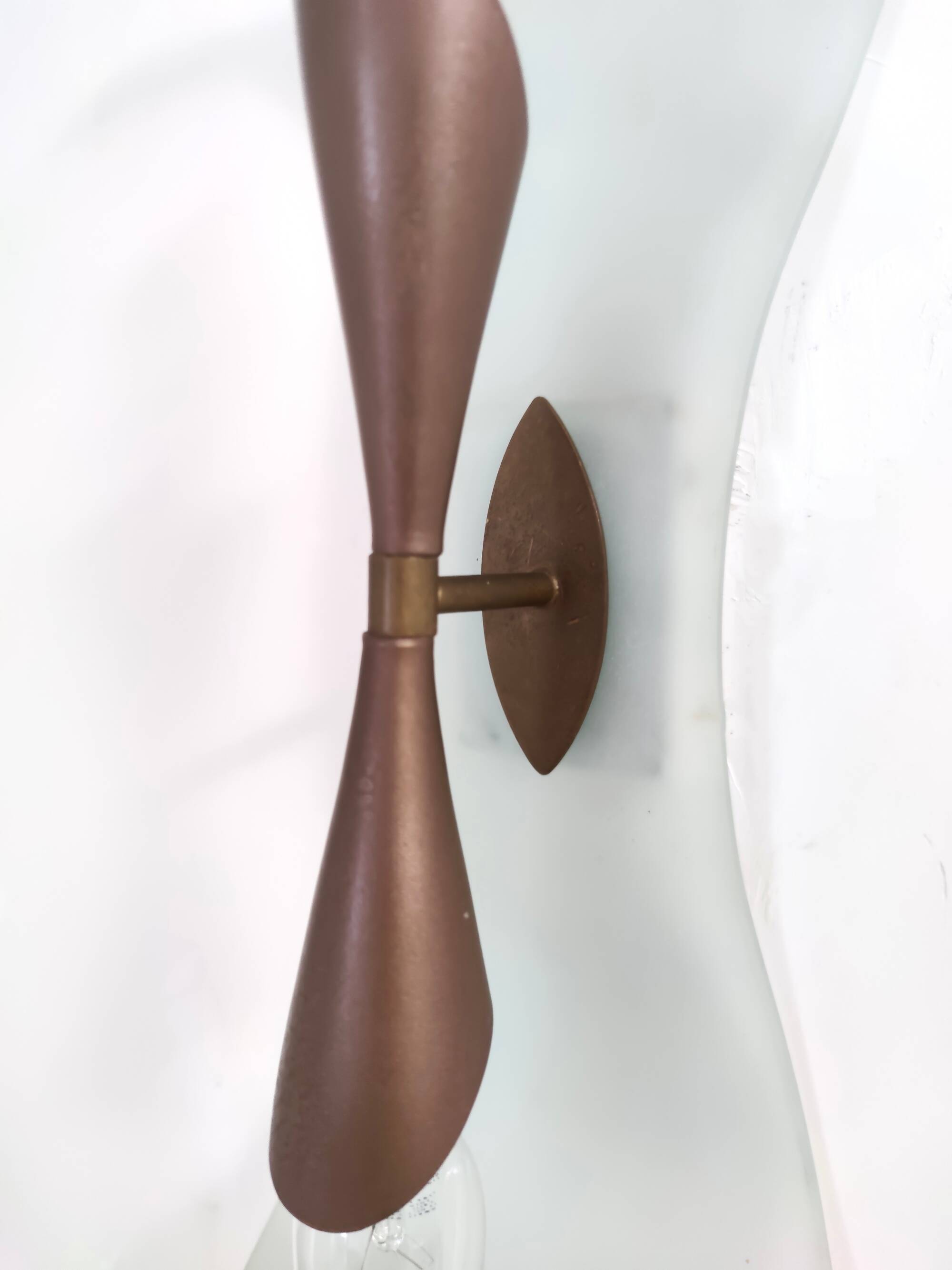 Vintage Brass and Etched and Curved Glass Wall Light ascribable to Fontana Arte