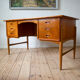 Bureau danois en teck et chêne du milieu du siècle, années 1950