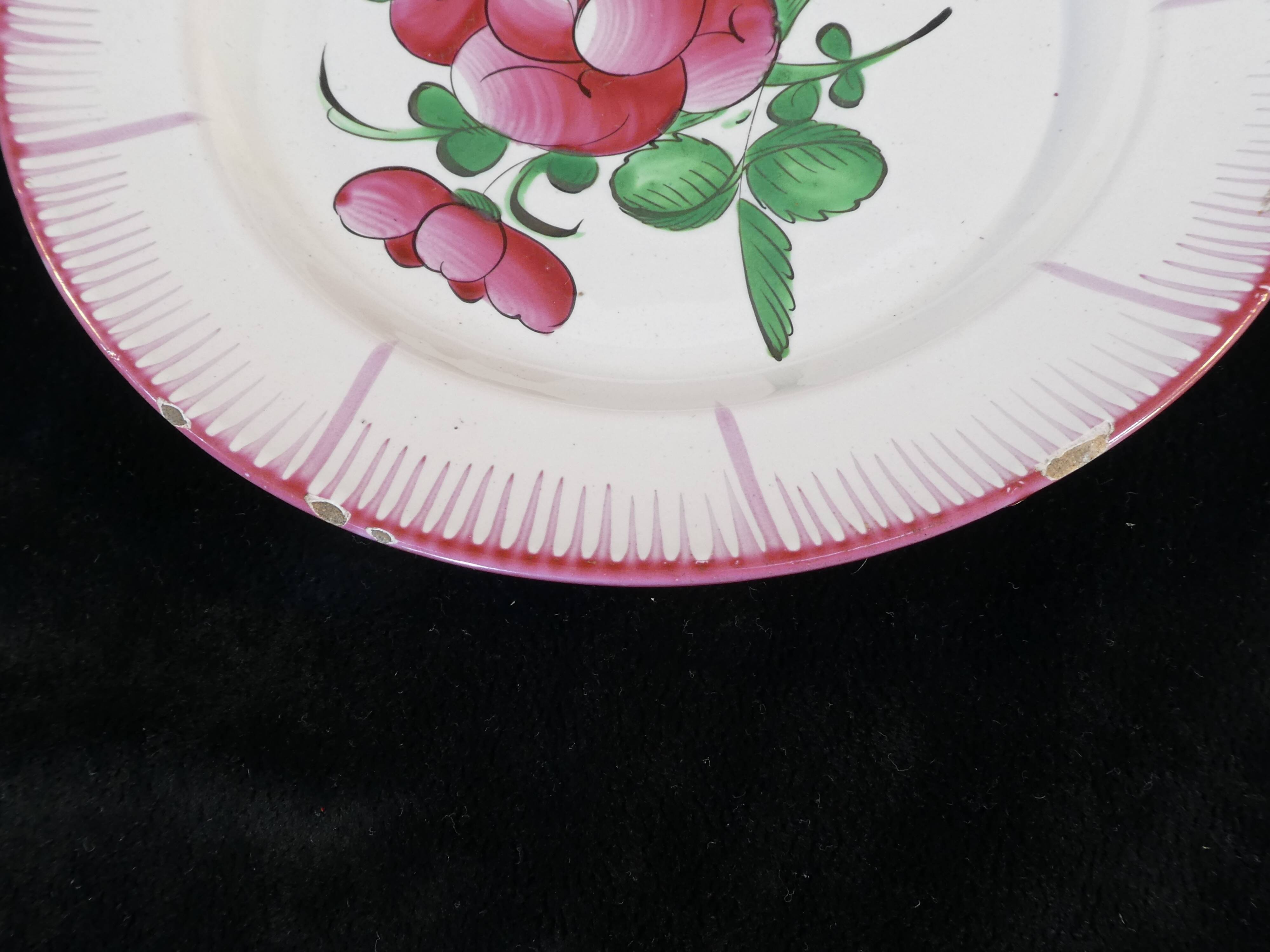 Set of 2 Plates in Faience de l'est pink red 19th LUNEVILLE / ST CLEMENT