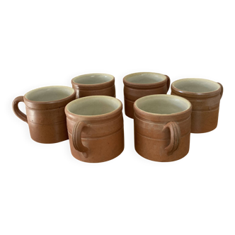 Tasses en grès vintage