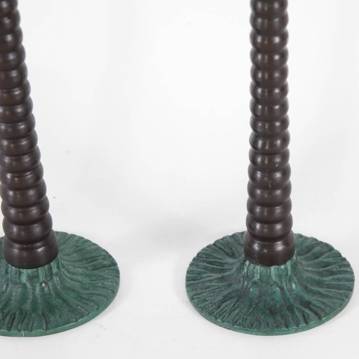 Lot de bougeoirs en laiton