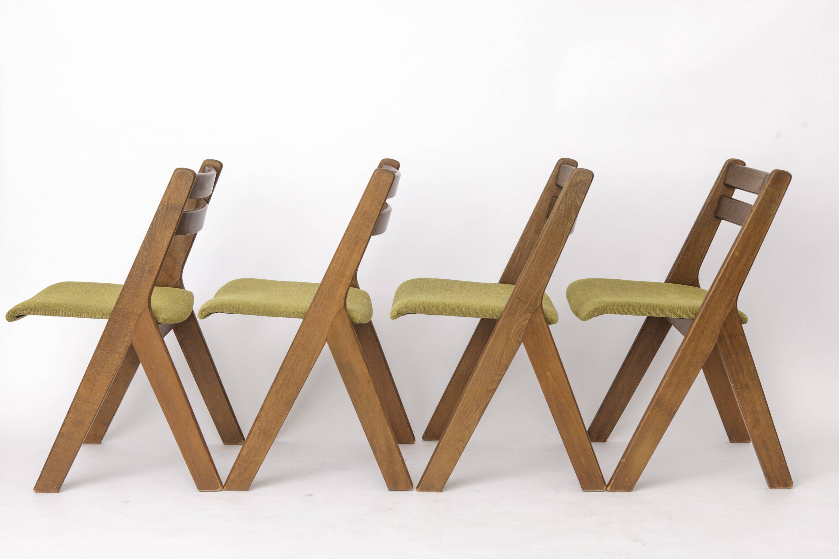 Ensemble de 4 chaises de salle à manger vintage allemandes des années 1970, attribuées à Casala, en hêtre.
