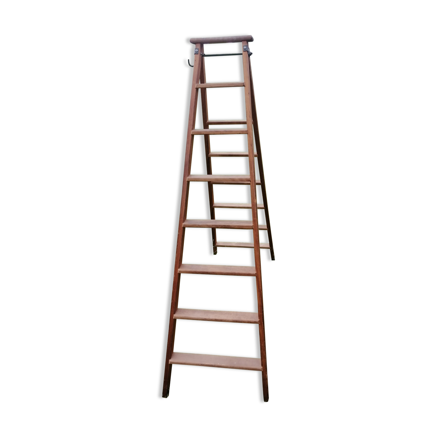 Wooden painter's stepladder