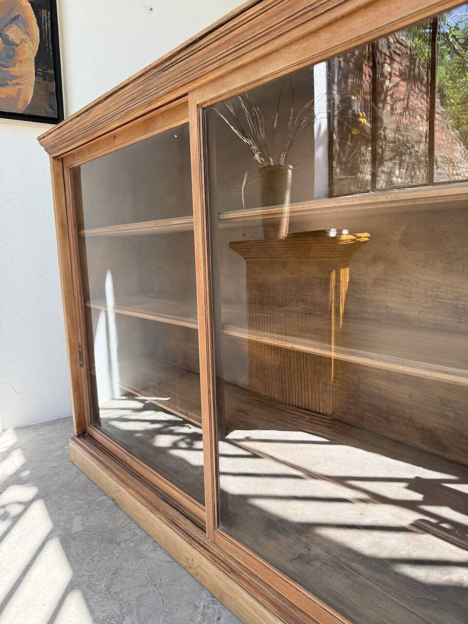 Enfilade vitrée en chêne, années 50