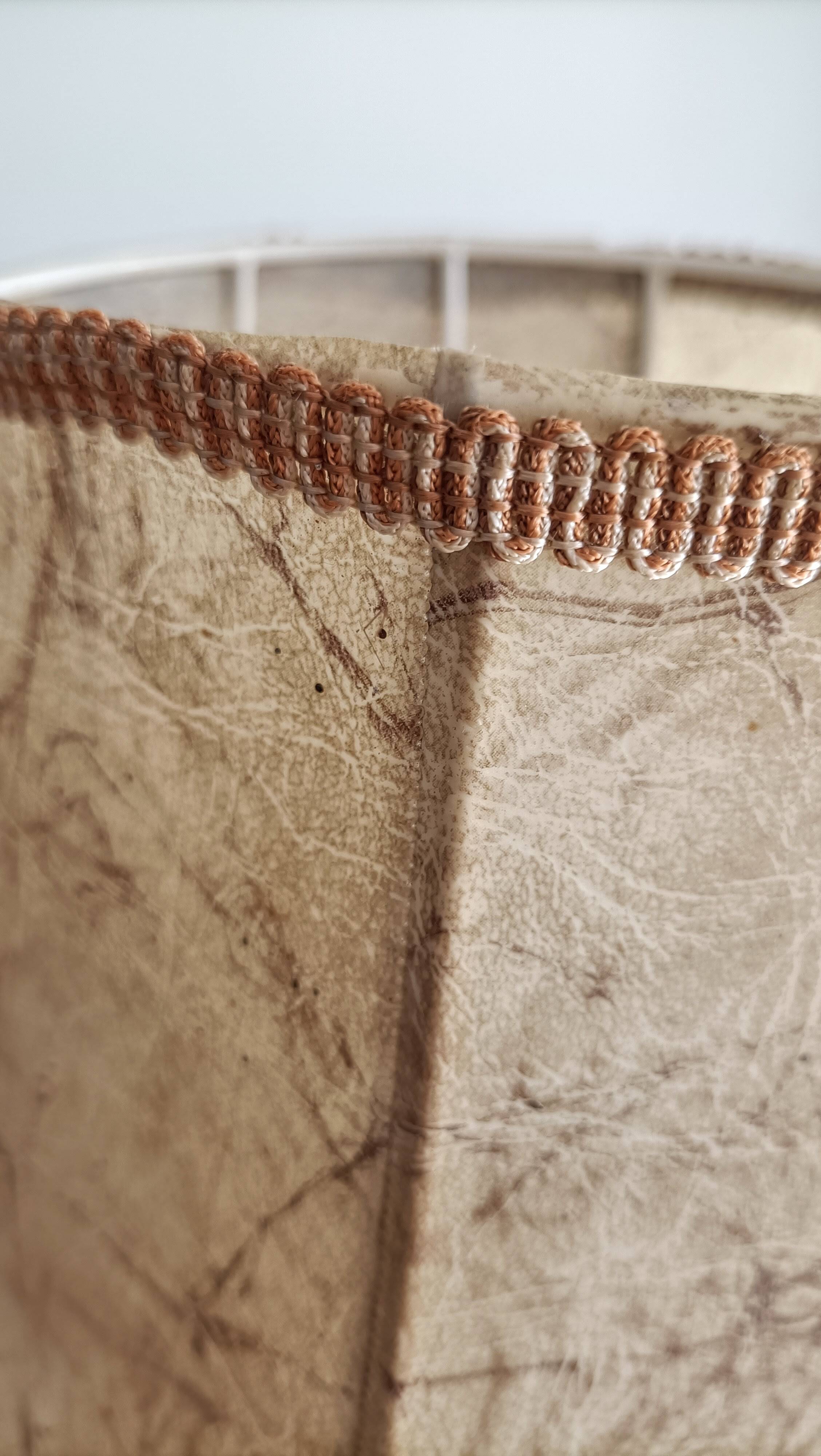 Vintage Italian table lamp in turned wood and leather lampshade